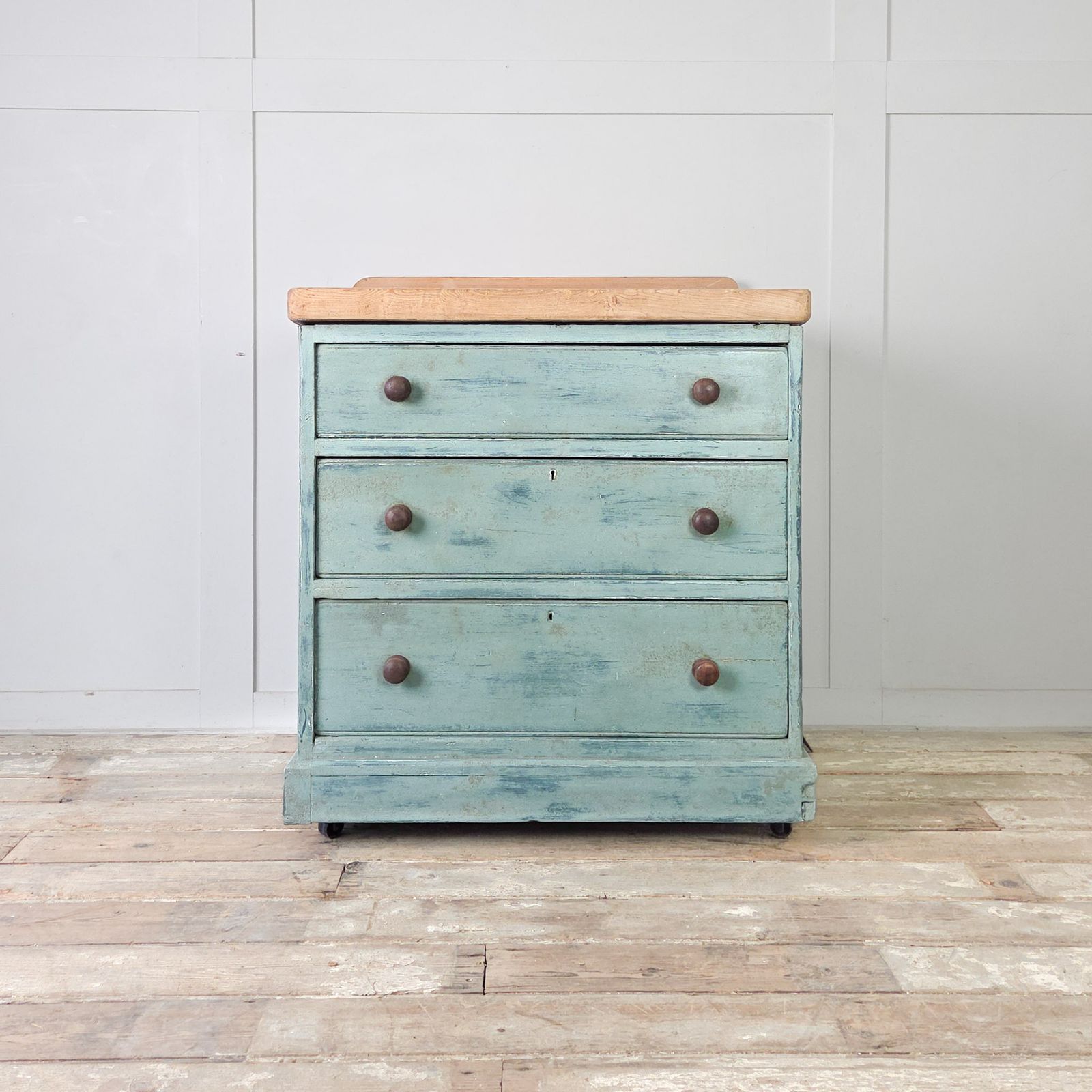 Antique Pine Painted Chest Of Drawers With Three Drawers And Castors photo furniture