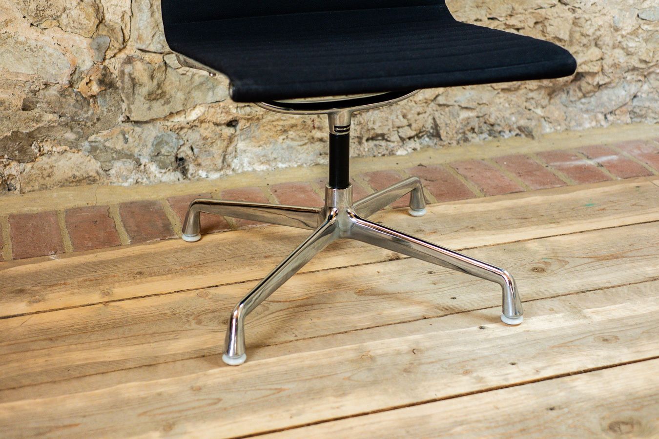 Eames Chair, 1950s, Vintage photo vinterior
