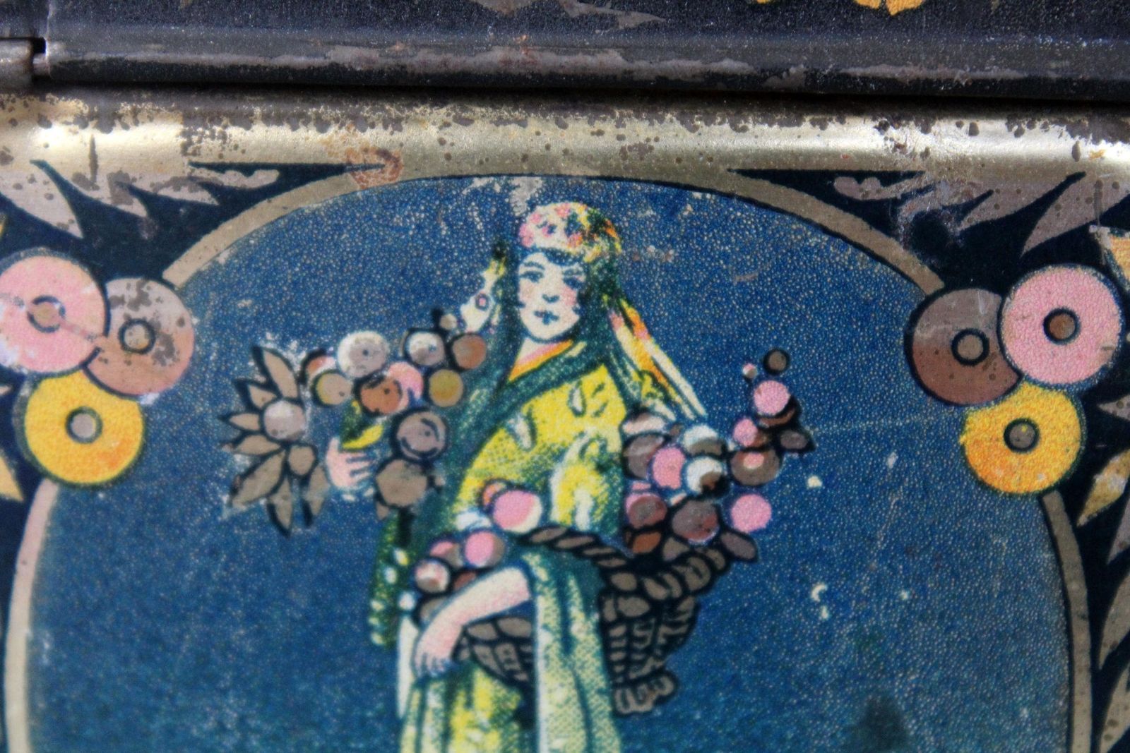 Rare Antique 1900s Apple Syrup Tin Wg, Art Nouveau Japanese Aesthectic Fashion Dresses, Tin Metal Box, Belgium French Dutch, Square photo buy