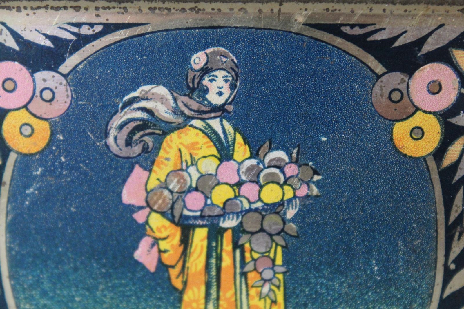 Rare Antique 1900s Apple Syrup Tin Wg, Art Nouveau Japanese Aesthectic Fashion Dresses, Tin Metal Box, Belgium French Dutch, Square photo vintage