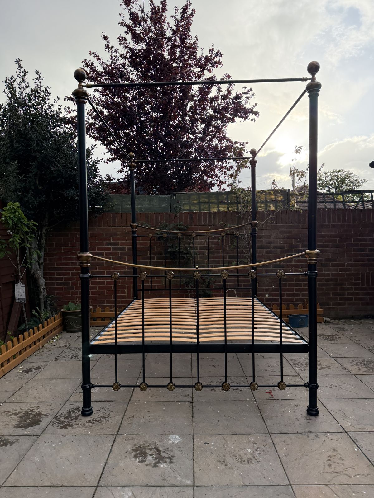 Statement "Obc" Selkirk Iron / Metal & Brass Four Poster King Canopy  Great Condition photo vinterior