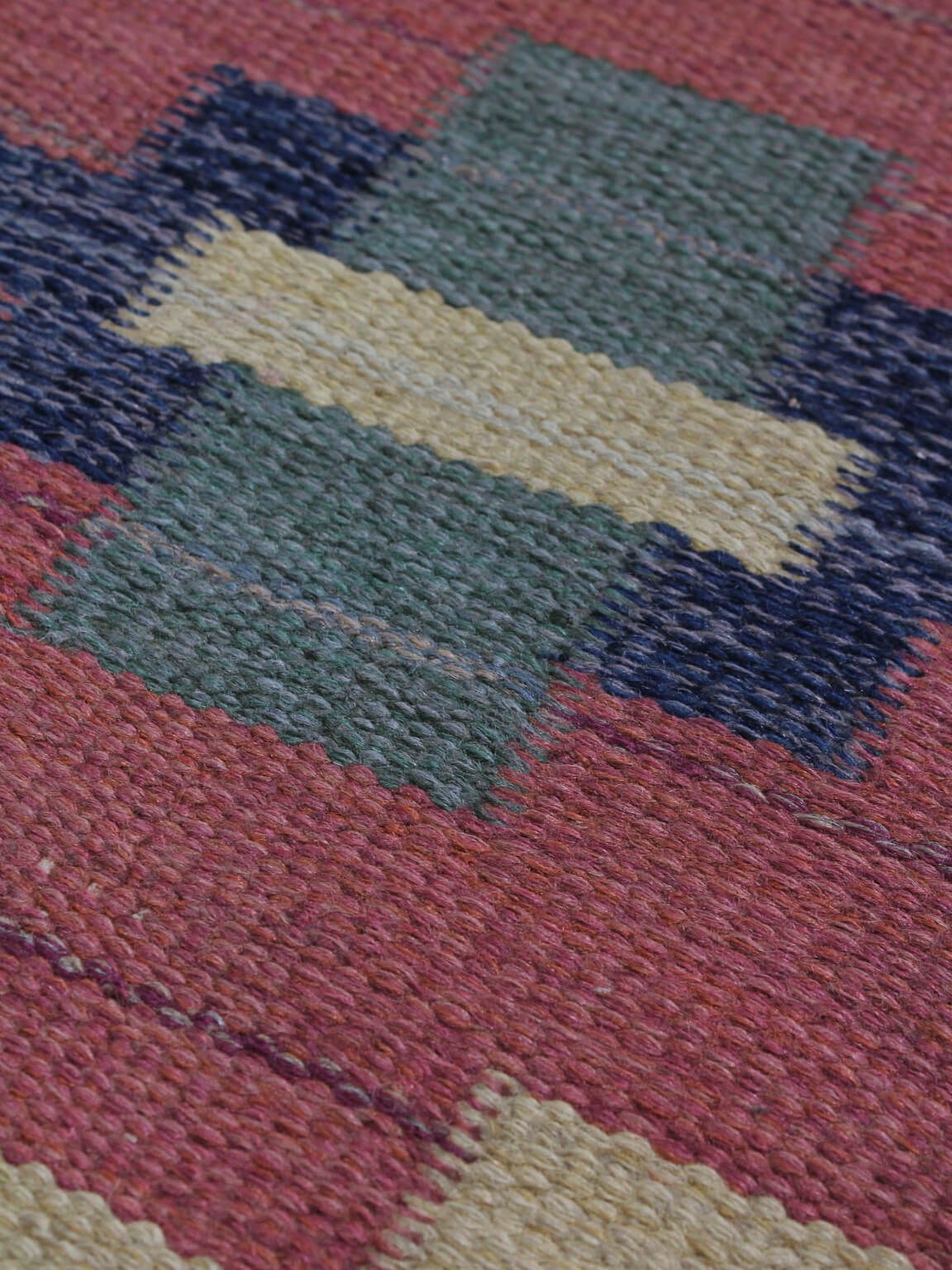 Greta Kruse Mid Century Wool Kilim 102x264cm, Signed photo vinterior