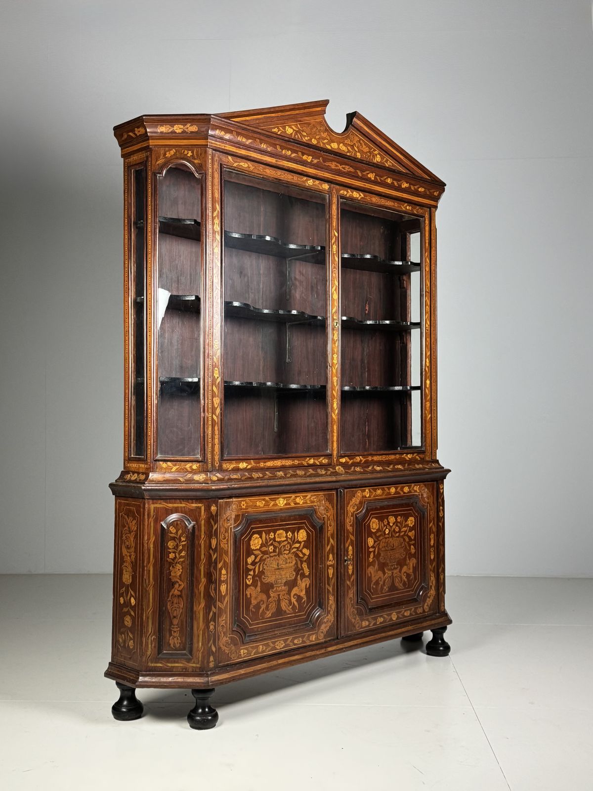 Dutch Marquetry Cabinet 1760 1780 Por photo 8585.0
