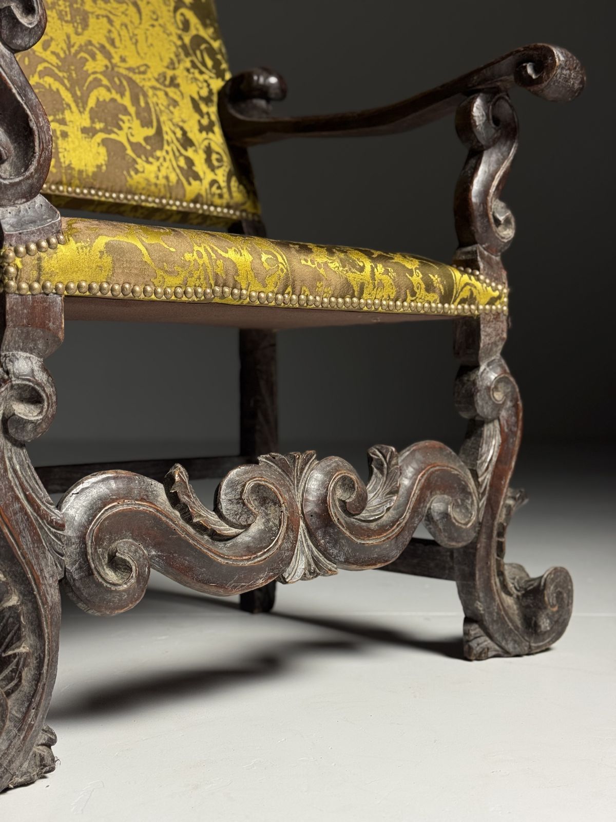 1674.0 Italian Chair, 18th Century, 18th Century And Earlier photo