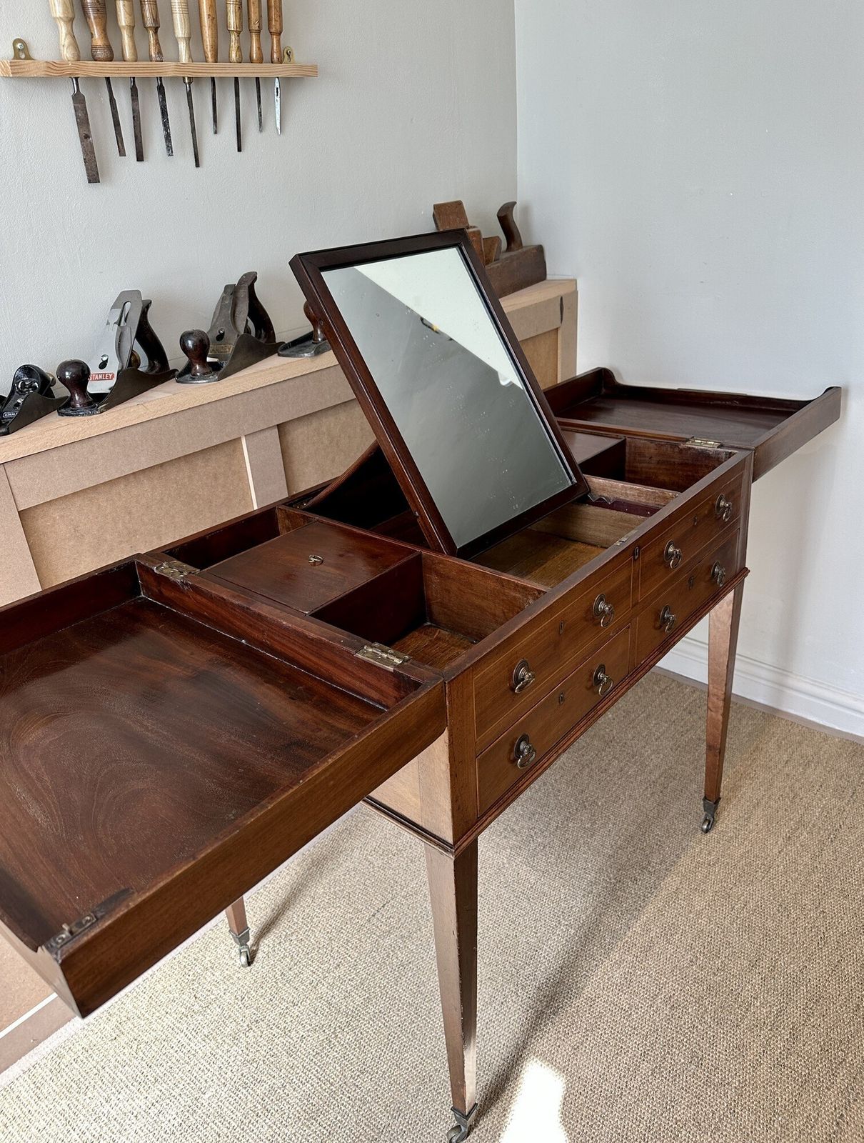 Late Georgian Mahogany Gentleman’s Dressing Table photo for sale