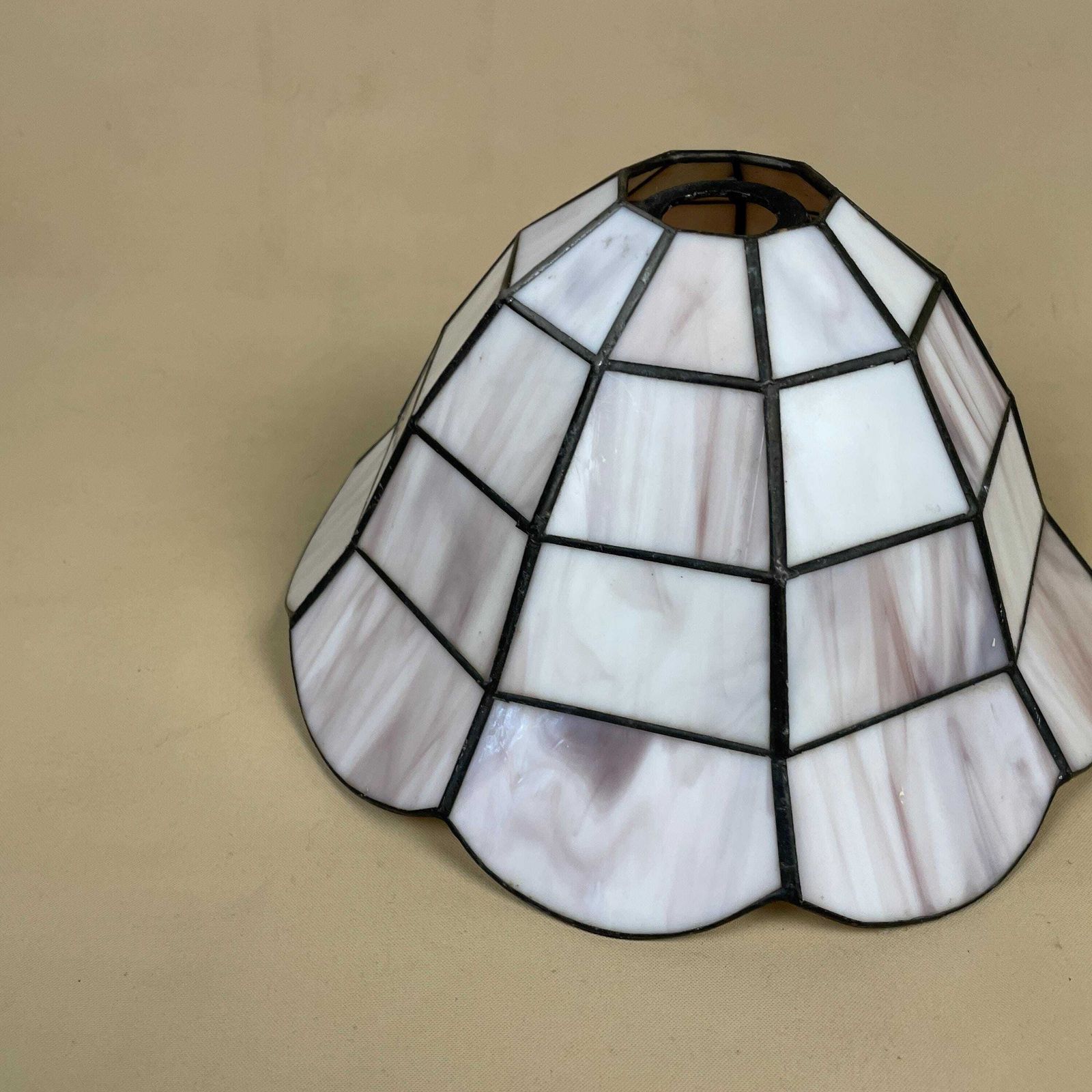 Tiffany Style Lamp Shade Pink Black Colour Lampshade Ceiling Stain Glass Stained Lightshade Light Patterned Dome Circle Metal Scallop Edge photo Lighting