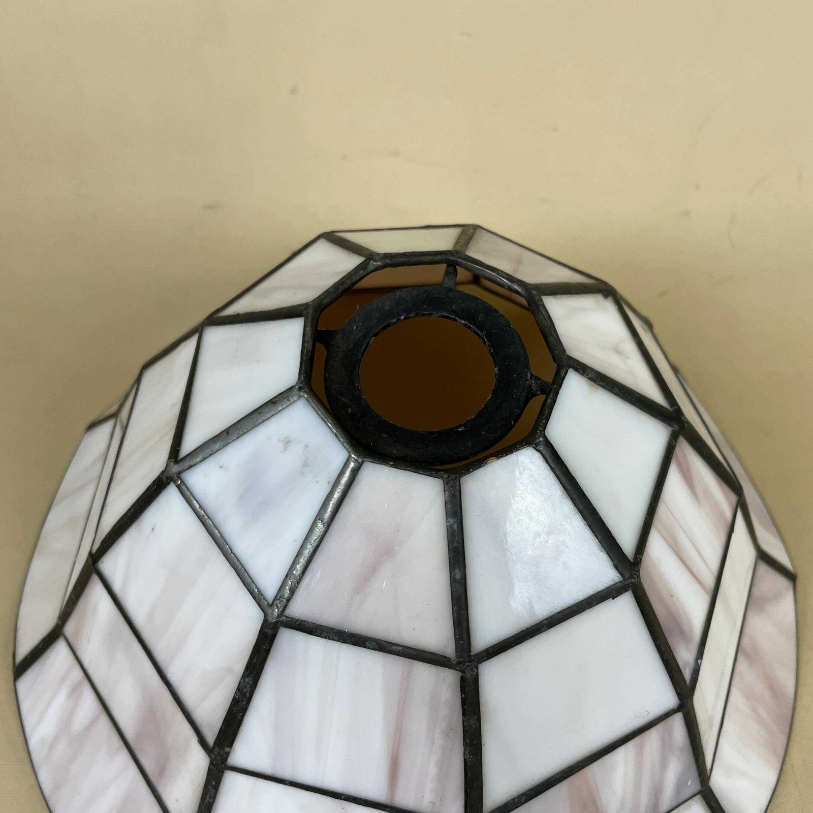 Tiffany Style Lamp Shade Pink Black Colour Lampshade Ceiling Stain Glass Stained Lightshade Light Patterned Dome Circle Metal Scallop Edge photo 75.0
