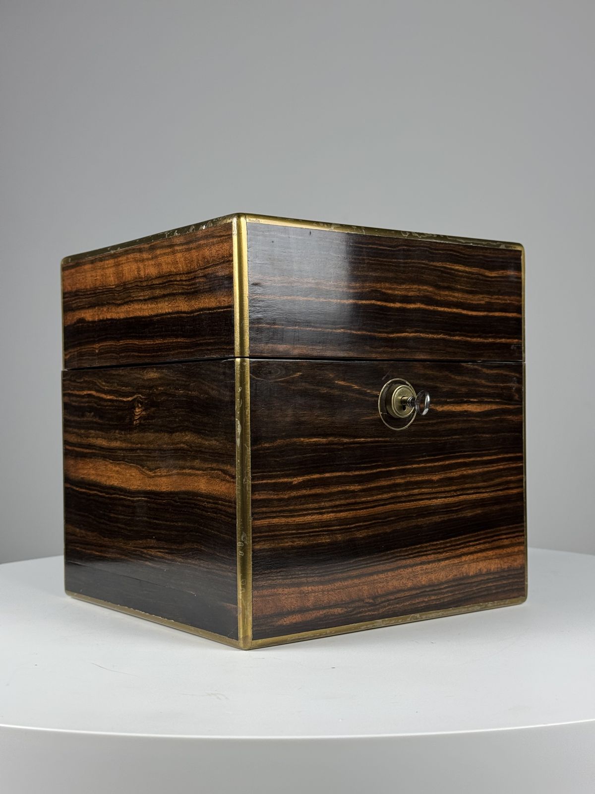photo for sale Decanter Box 19th Century, 1800s