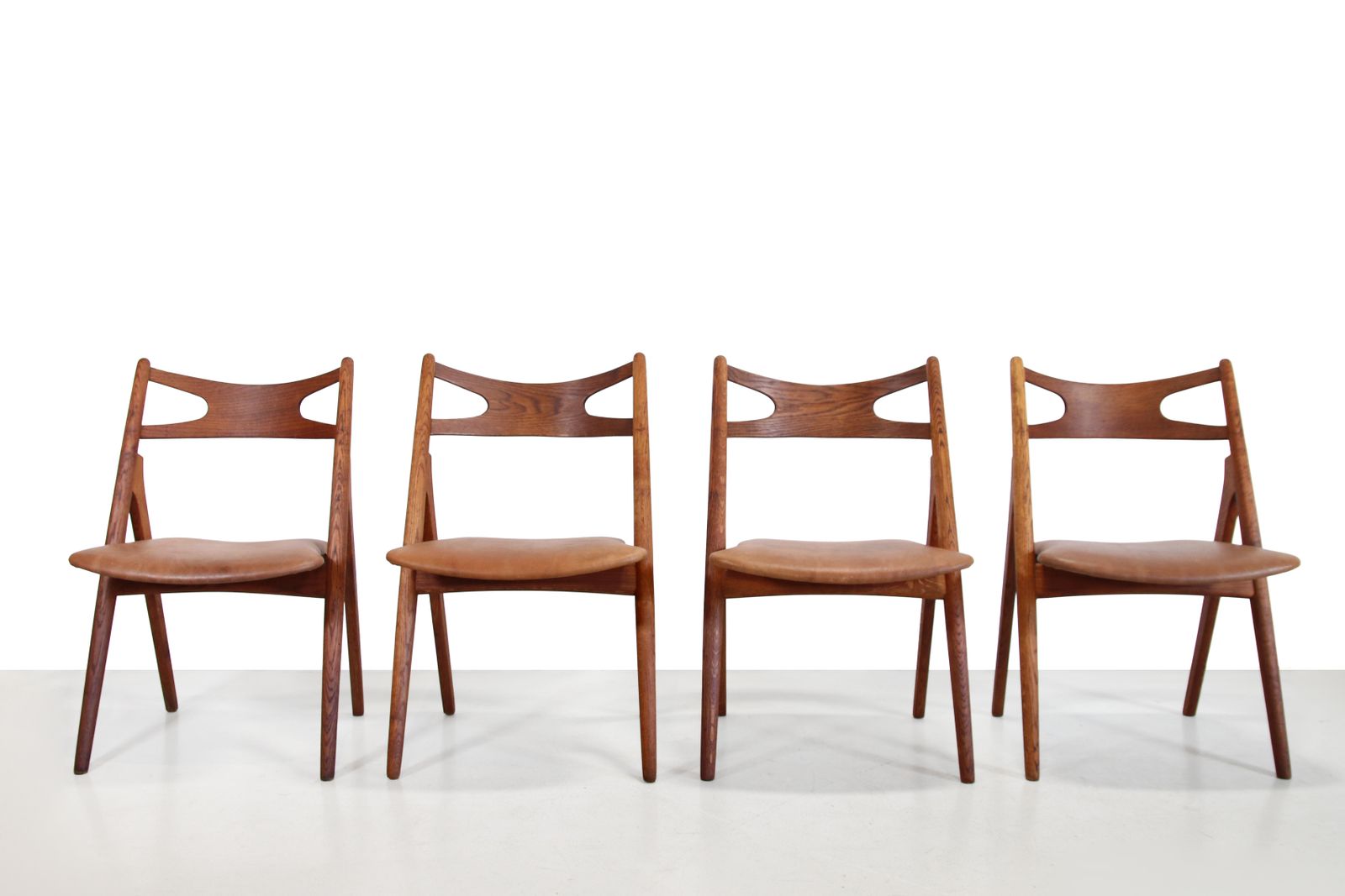 Set Of 4 Oak Hans Wegner Sawbuck Model Ch29 Chairs By Carl Hansen And Son