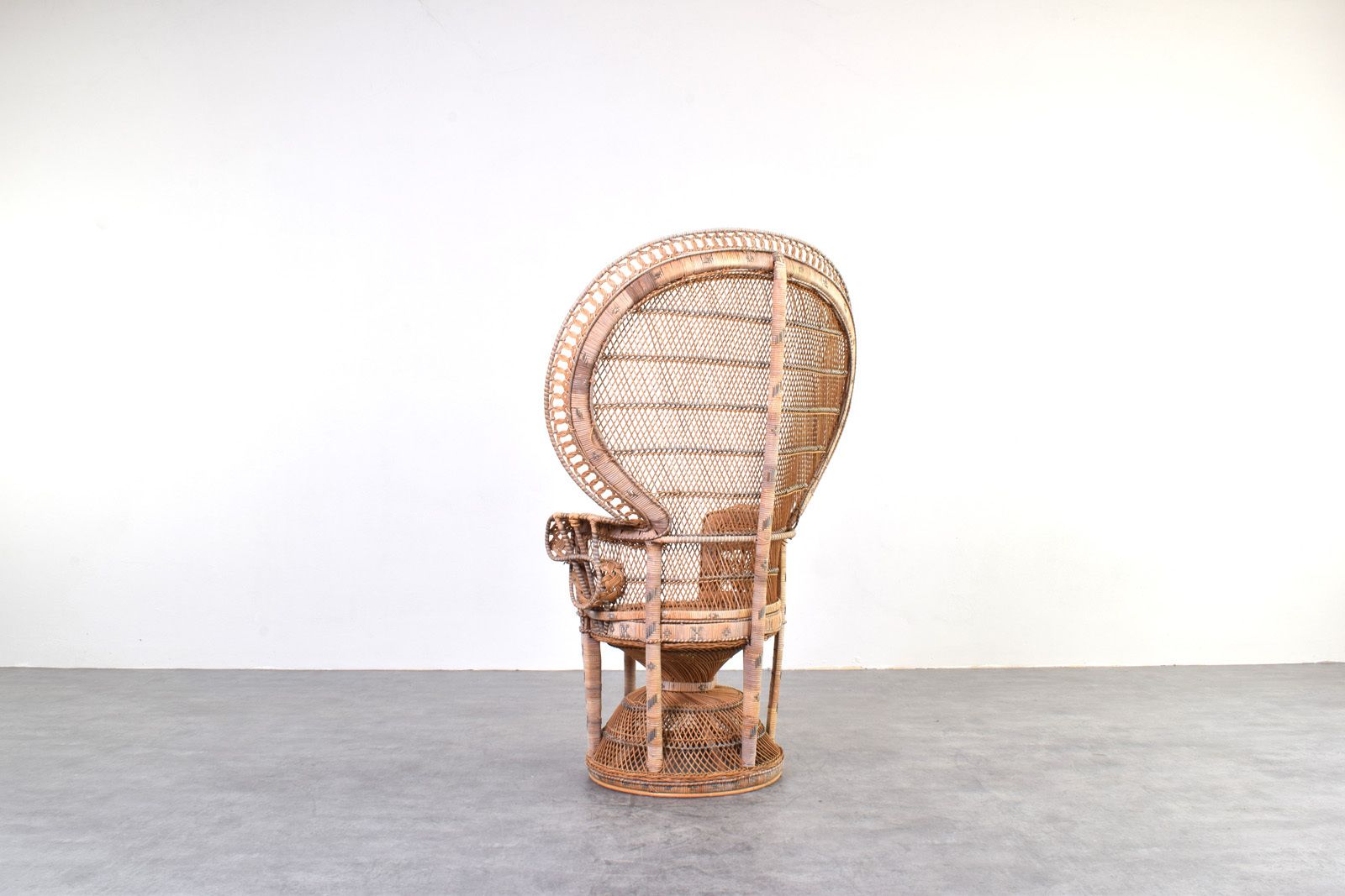 photo furniture Mid Century Wicker Peacock Emmanuelle Chair From Kok Maison, 1970s