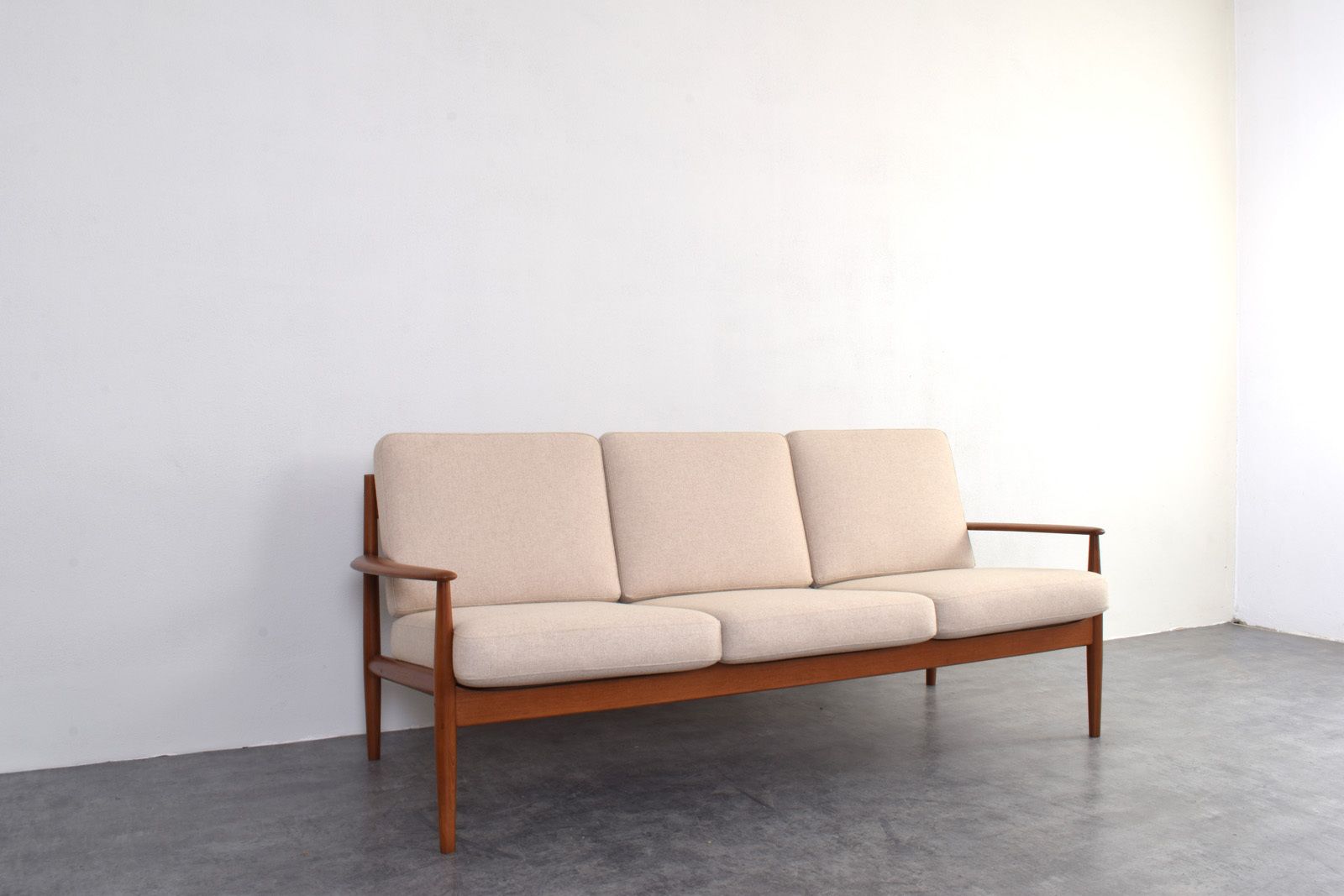 photo furniture Mid Century Danish Teak & Wool Sofa By Grete Jalk For France & Søn