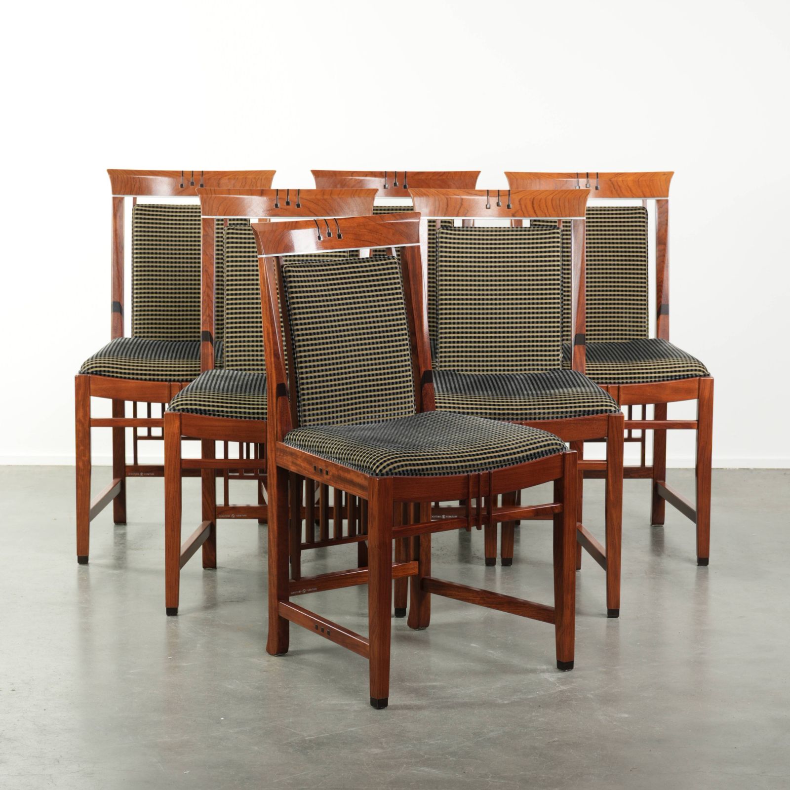 Set Of 6 Beautiful Art Deco Design Schuitema Dining Chairs With Wooden Frame And Luxurious Fabric Upholstery From The Decoforma Series.