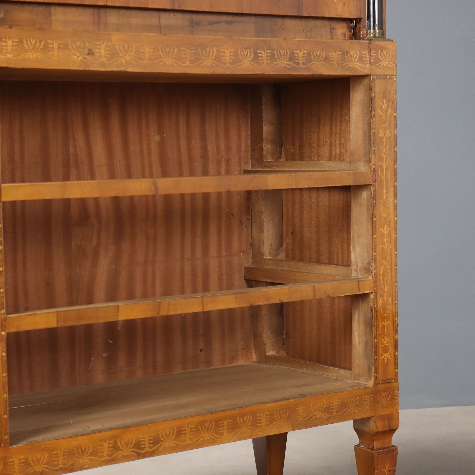 photo vinterior Antique Empire Style Walnut Veneer Secretary – Italy, 20th Century