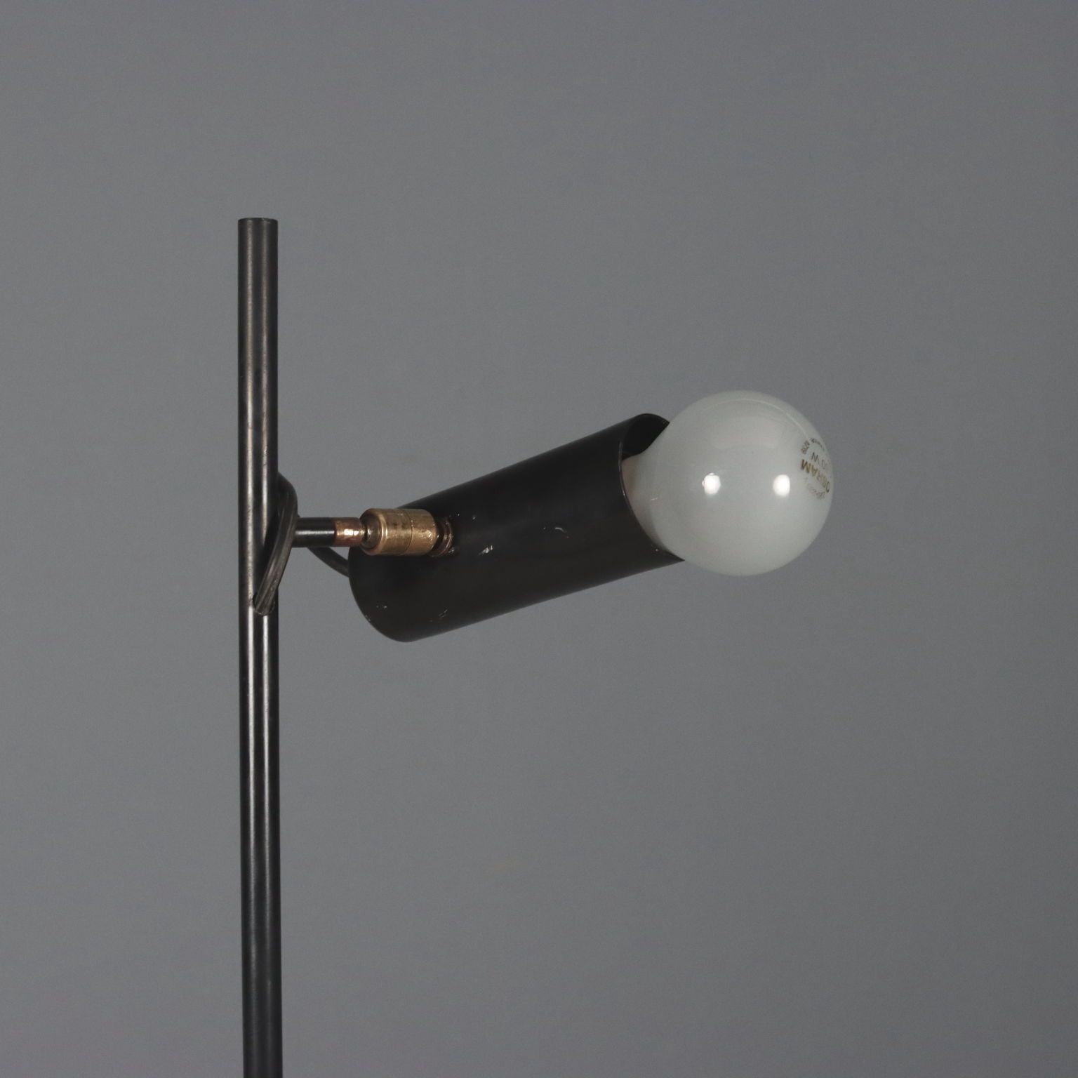 Vintage Floor Lamp Aluminium Metal Design Italy 1960s photo 420.0