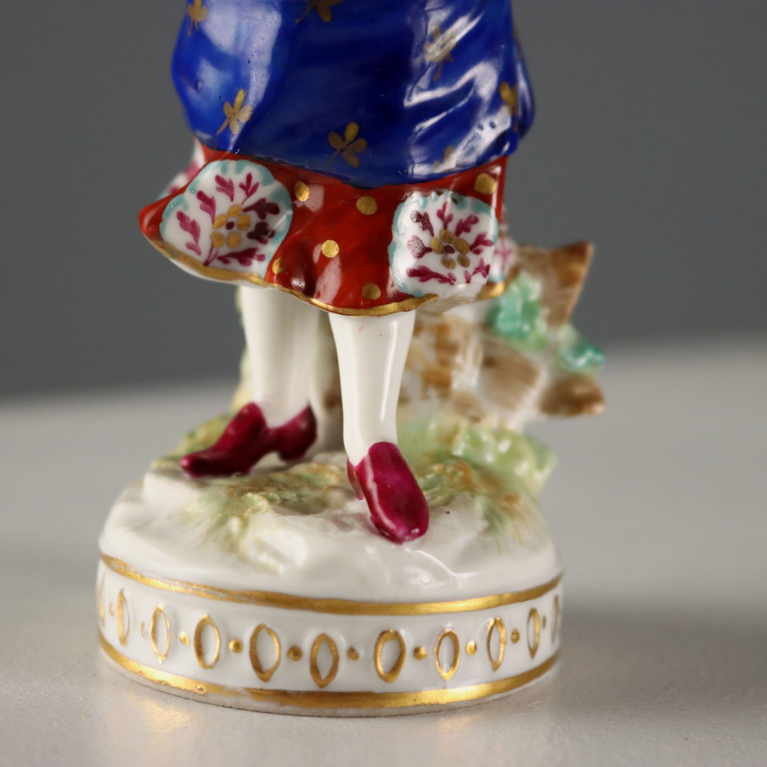 Figurines d'époque en porcelaine de Ludwigsburg, Allemagne, 1860 photo vinterior