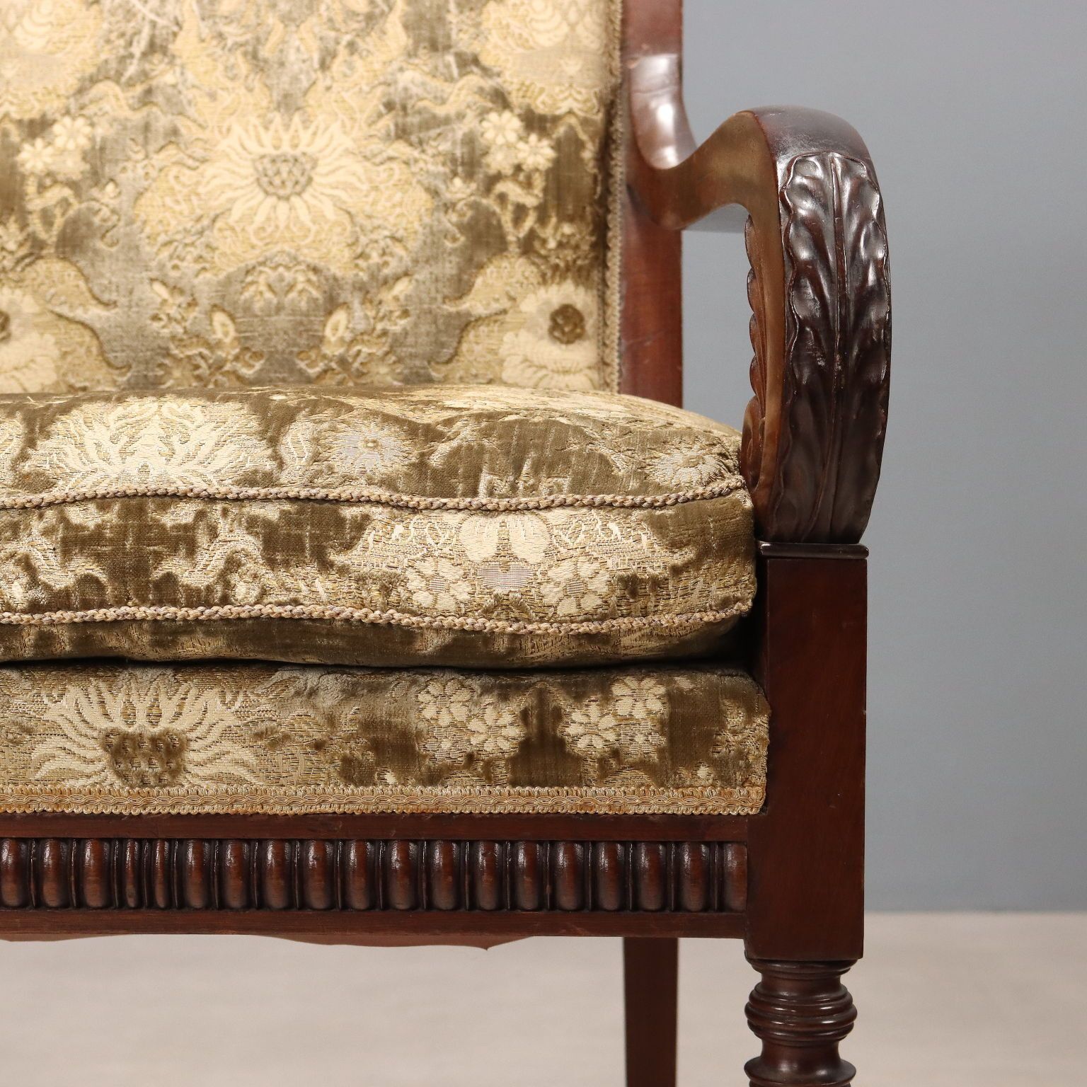 Fauteuil d'époque Louis-Philippe en acajou, Italie, XIXe siècle photo vinterior