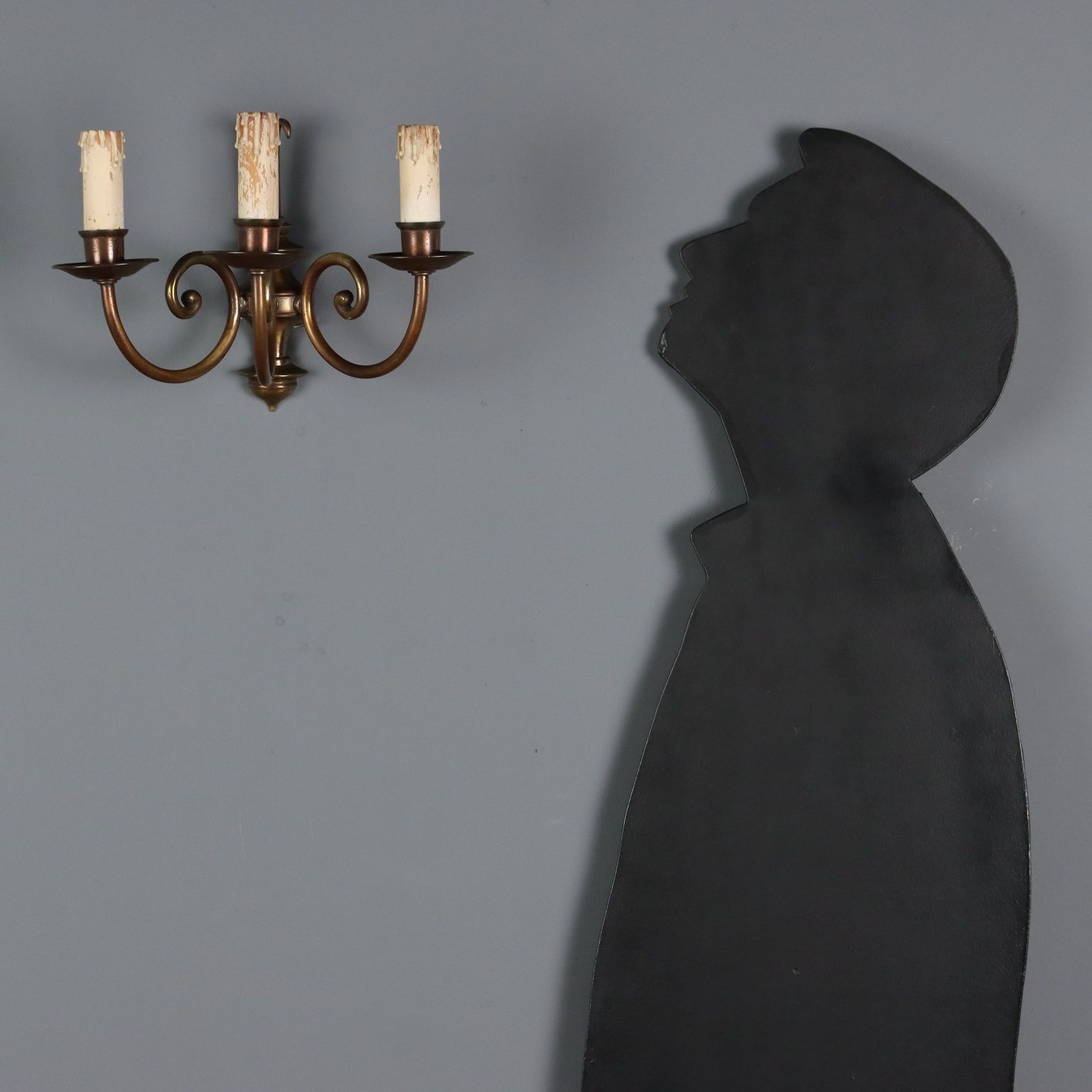 Appliques murales d'époque en bronze doré, 3 lumières, Italie, XXe siècle photo furniture