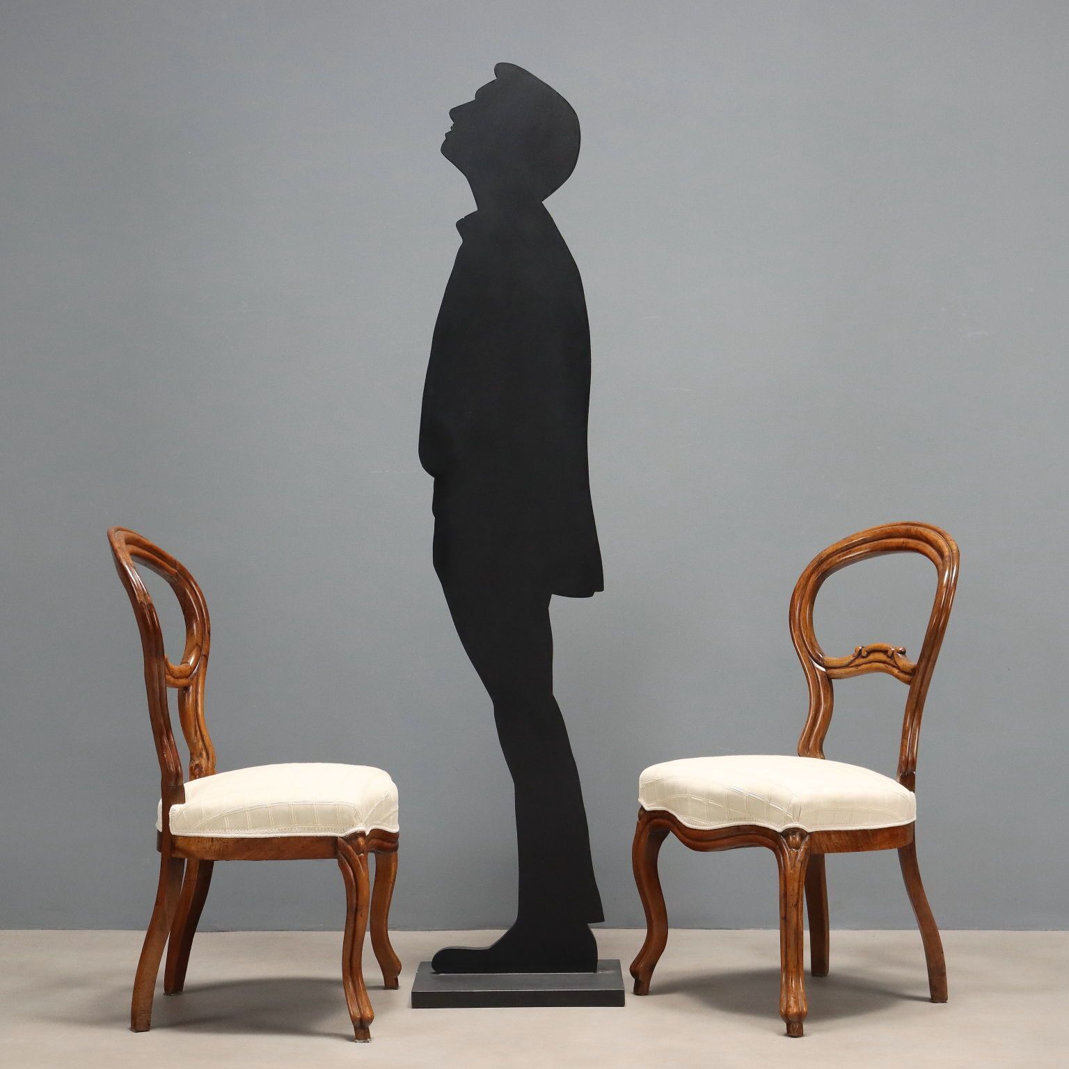 Chaises d'époque Louis-Philippe en noyer et tissu, Italie, XIXe siècle photo for sale