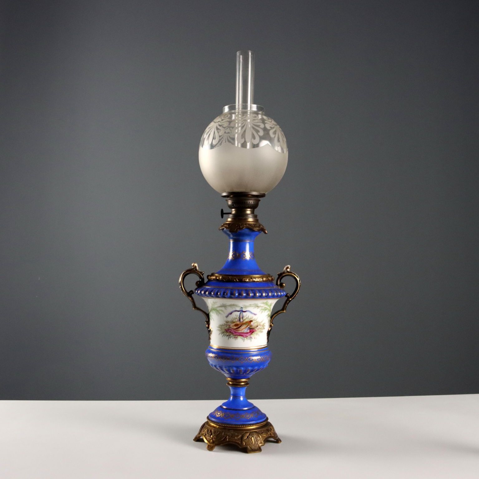 Lampe à pétrole d'époque Kosmos Brenner en bronze, Europe, XIXe siècle photo 350.0