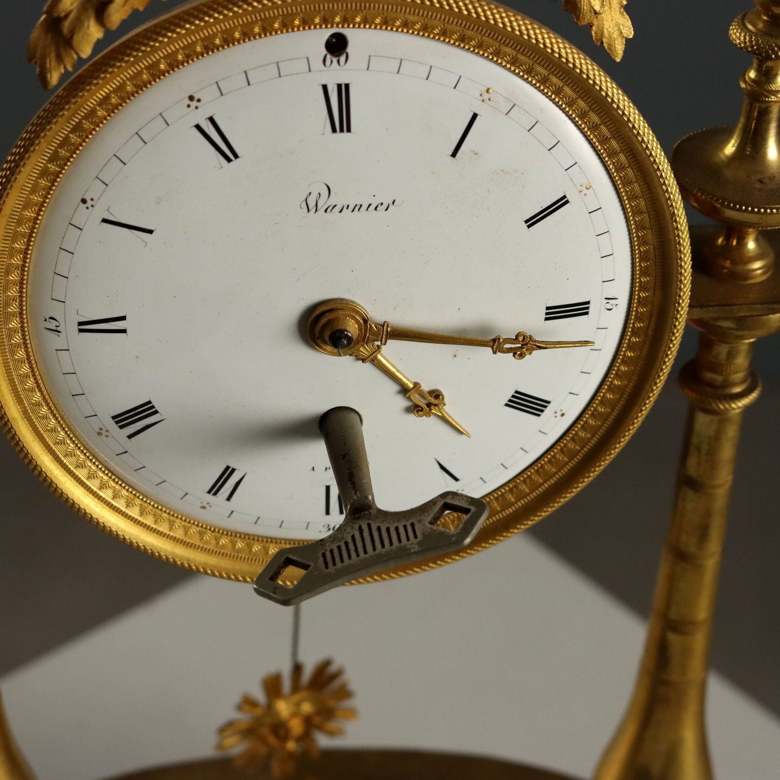 Pendule d'époque Warnier à Paris en bronze, France, XIXe siècle photo 750.0