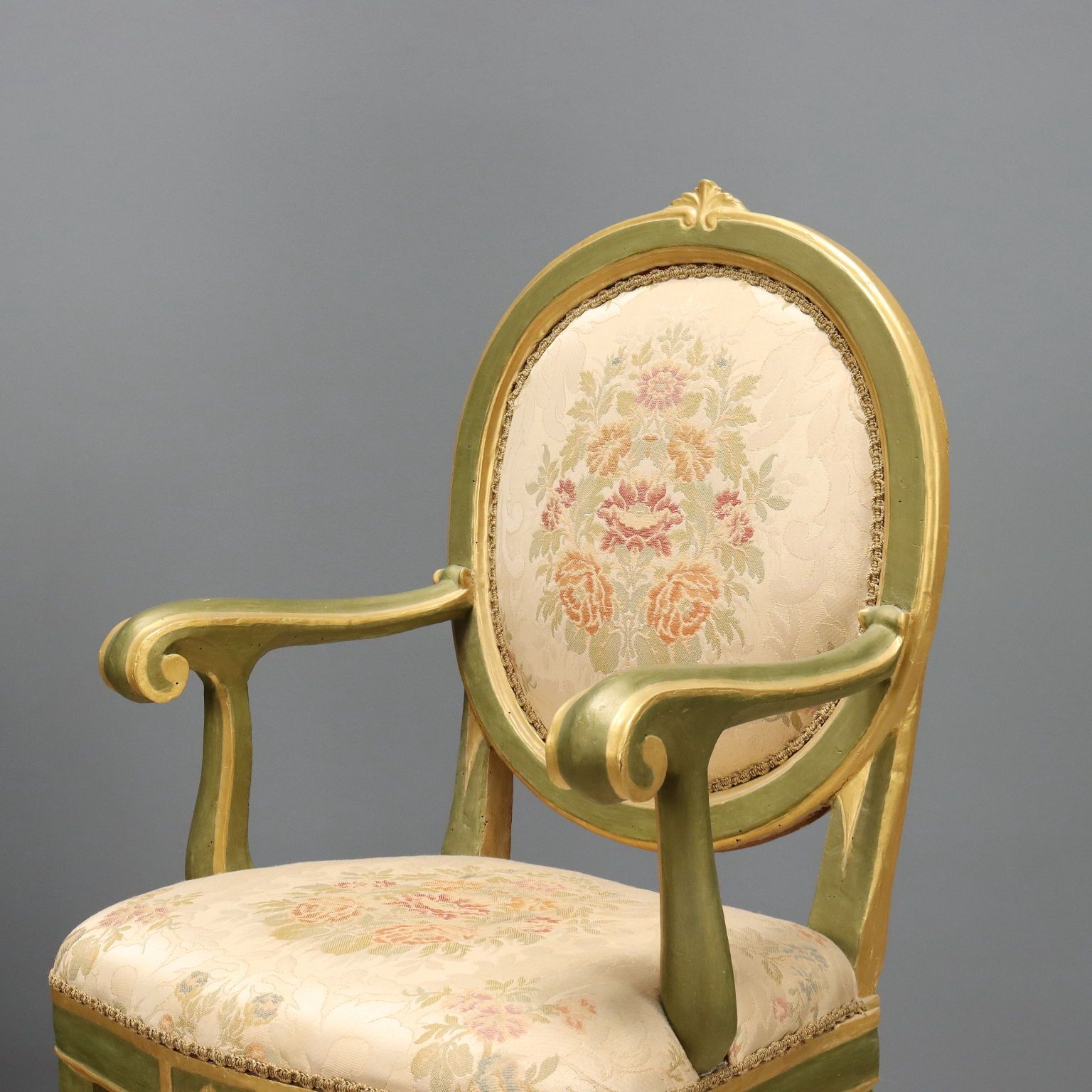 Fauteuils baroques en bois laqué doré, Italie, XVIIIe siècle photo vinterior