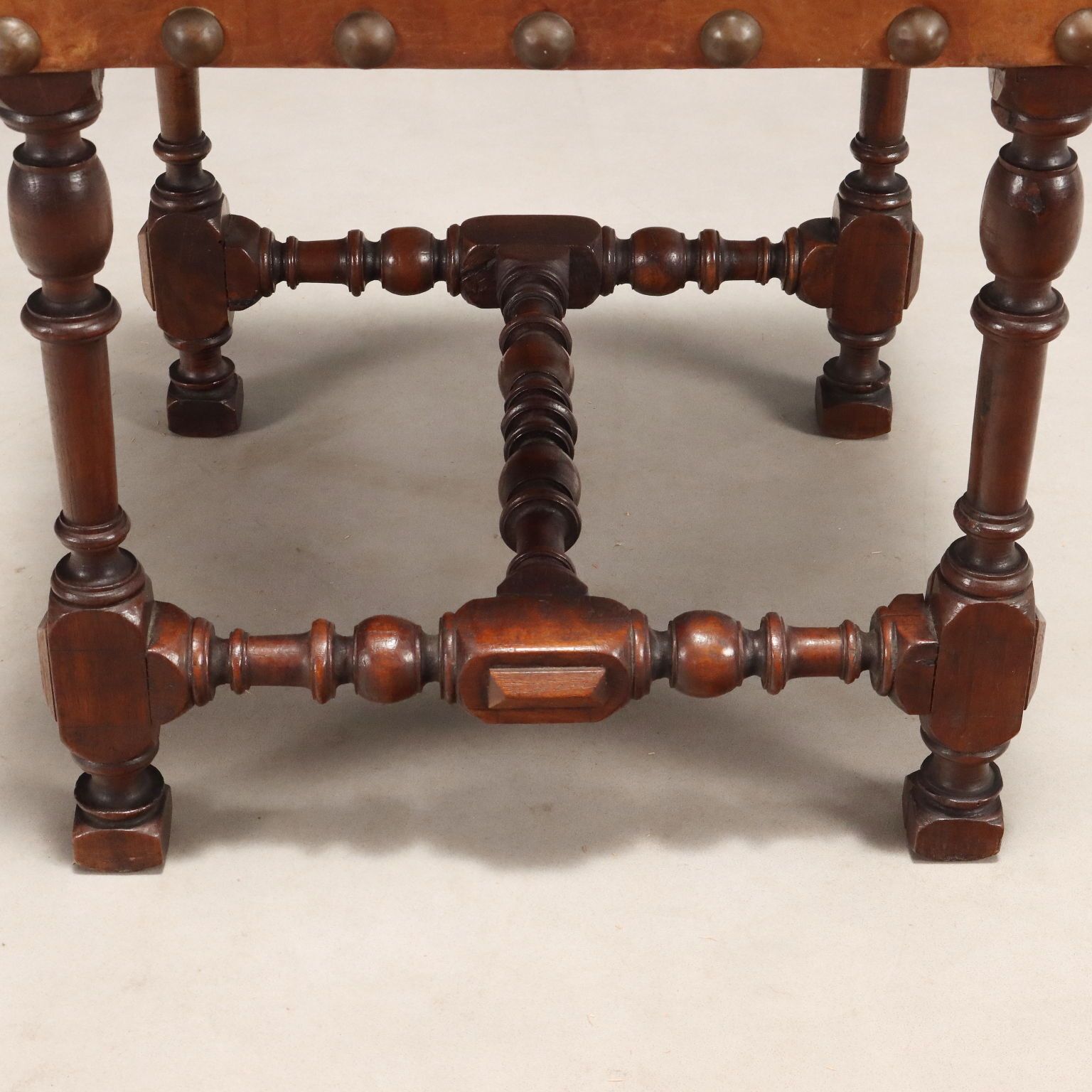 Stools Neo Baroque Walnut Leather Italy XIX Century photo vinterior