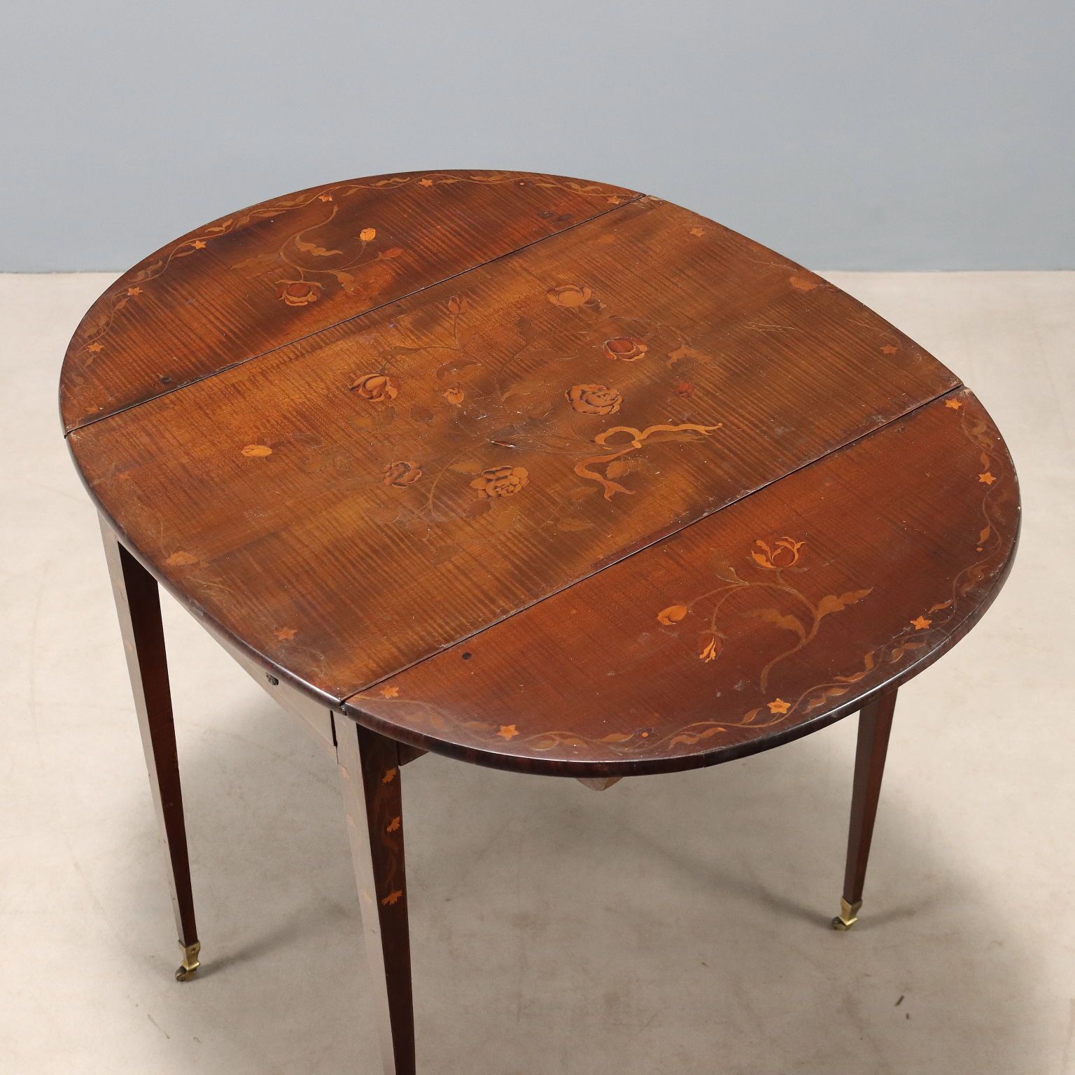 490.0 Small Antique Table Mahogany Inlays United Kingdom XIX Century photo