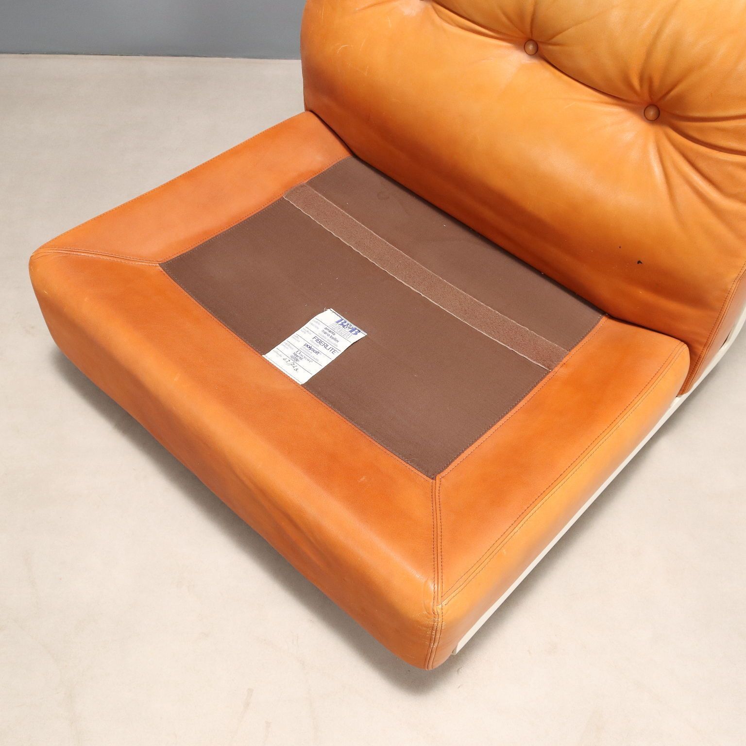 photo furniture B&B Amanta Armchairs Vintage Design Mario Bellini Italy 1970s
