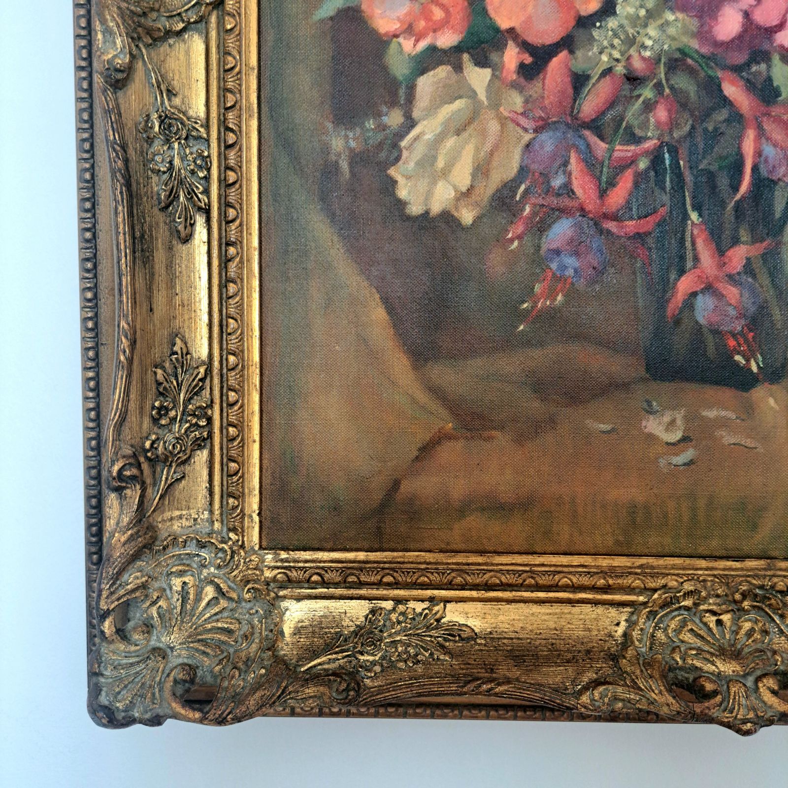 Vintage Still Life Of Flowers | Signed | 20th Century photo 425.0