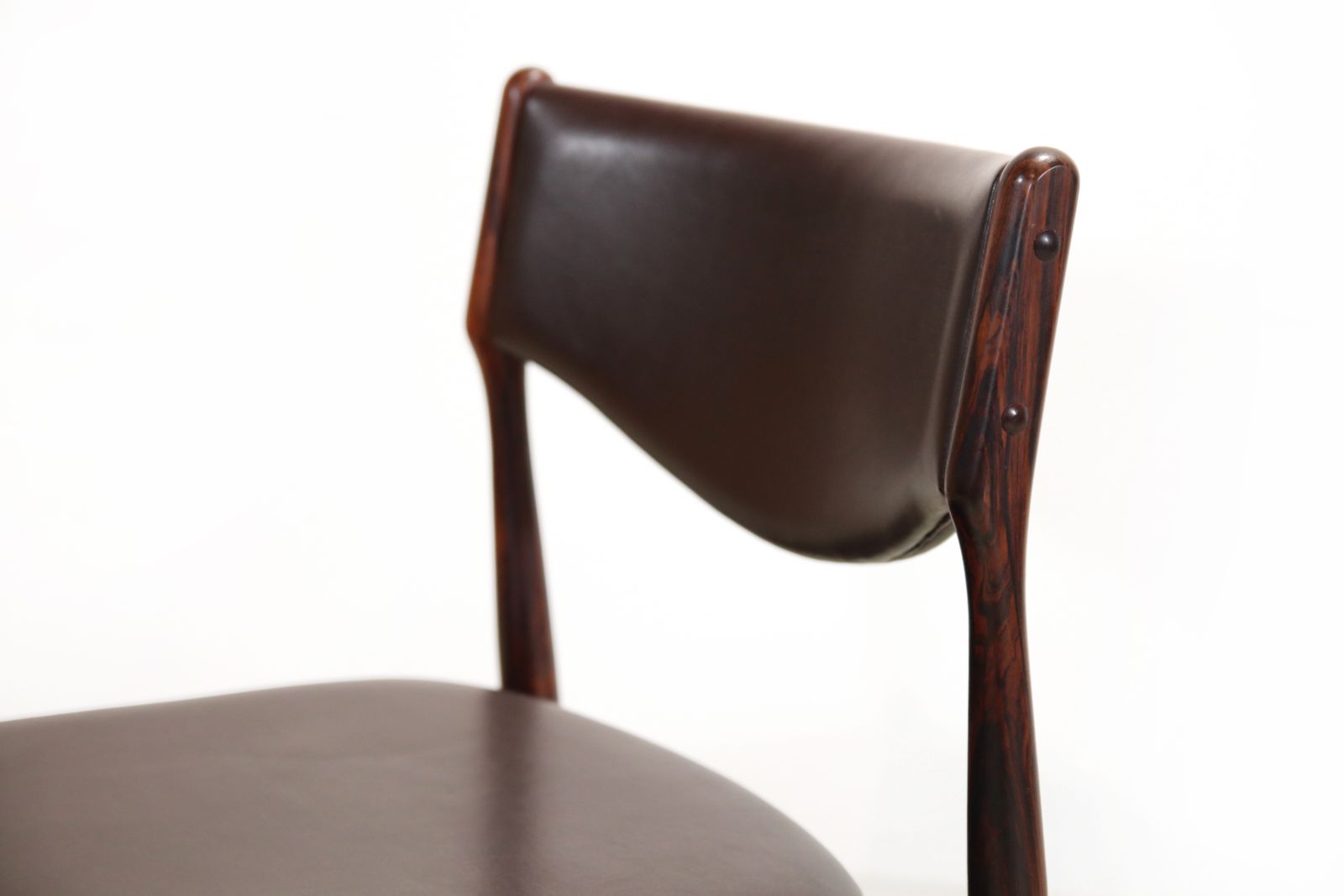 Set Of Four Johannes Andersen Dining Chairs In Rosewood With Brown Leather photo for sale