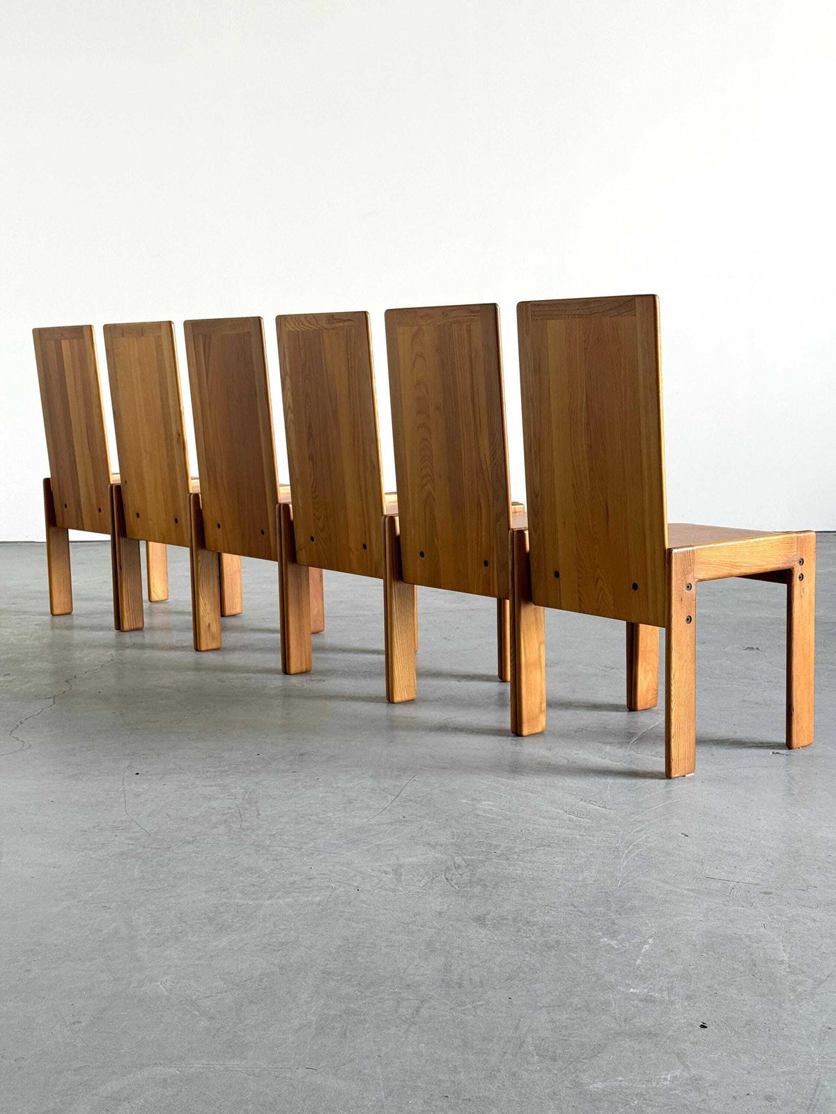 Set Of 6 Elegant Dining Chairs In Elm And Leather By Romanutti, 1970s photo vinterior