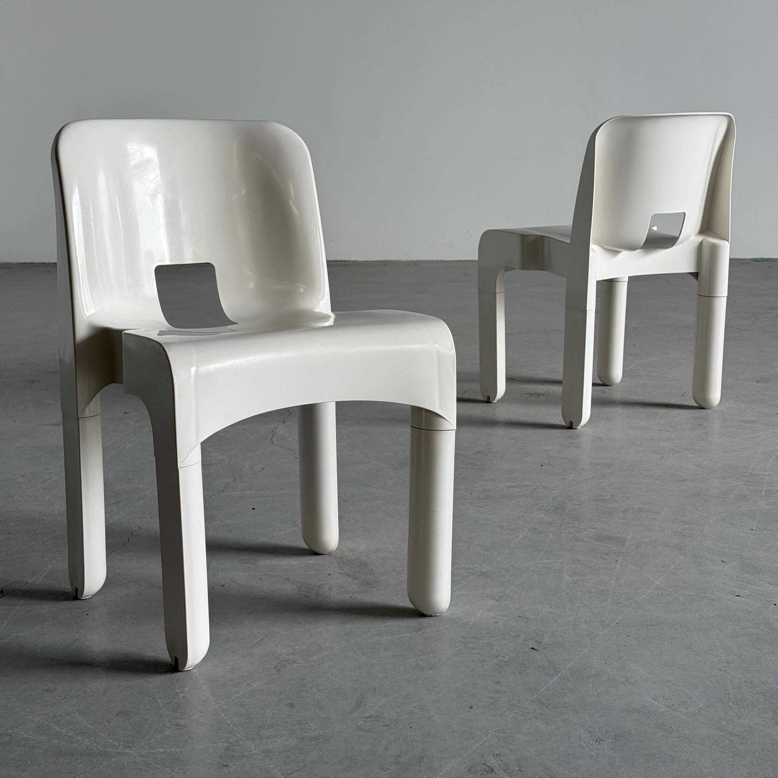 Pair Of Joe Colombo Model ‘4867’ Or ‘Universale’ White Edition Chairs For Kartell, Space Age Era, 1987 Italy photo furniture