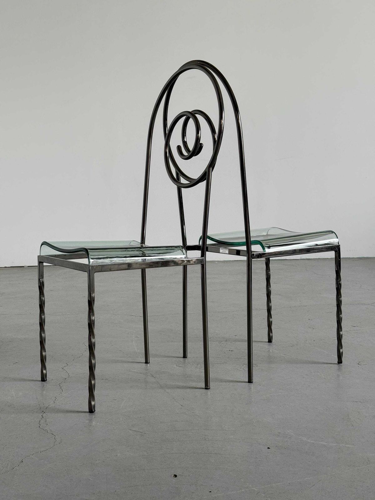 1 Of 6 ‘Suspiral’ Chairs By Luigi Serafini For Sawaya & Moroni, 1980s photo vinterior