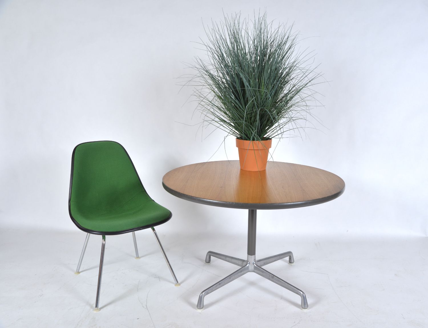 photo for sale 1960s Herman Miller Eames Fibreglass Shell Green Msx 1 Low Dressing Occasional Chair