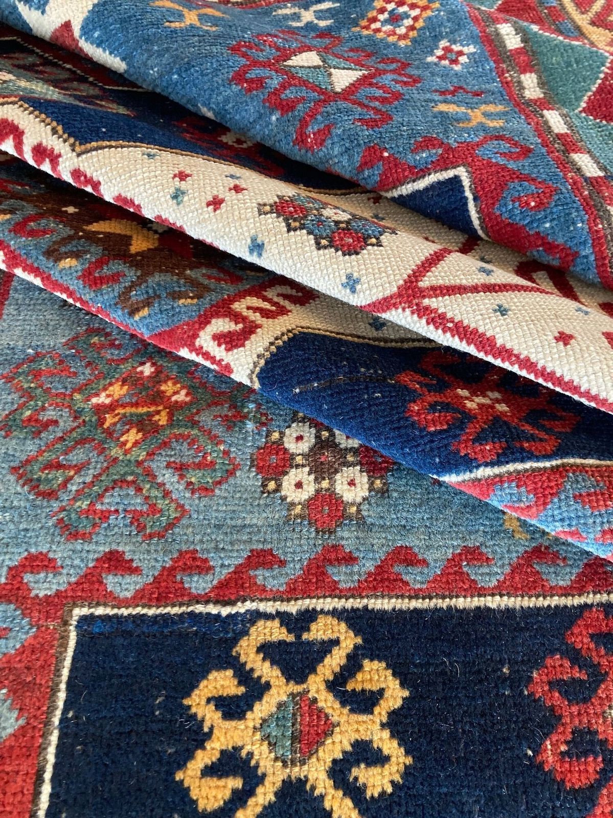 photo vintage Antique Caucasian Kazak Rug 2.43m X 1.62m