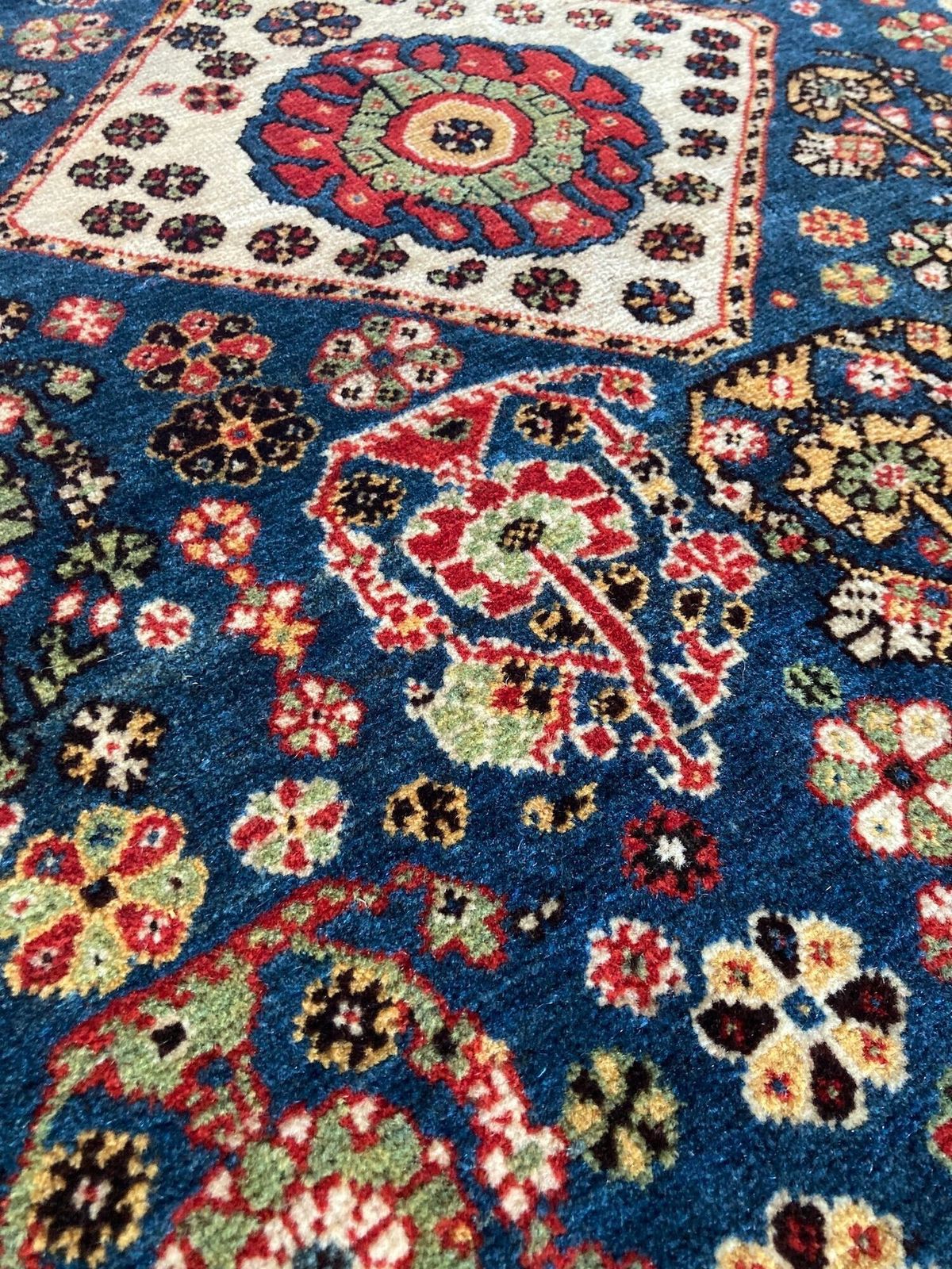 photo buy Antique Qashqai Rug 1.86m X 1.27m