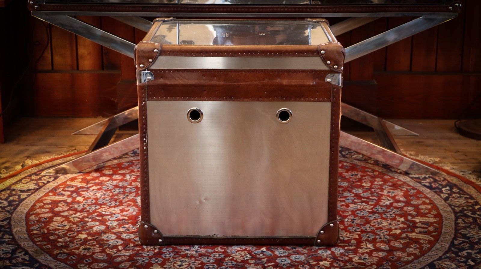 999.0 Superb Timothy Oulton White Star Trunk Steel Leather Bedside Side Table Antique photo