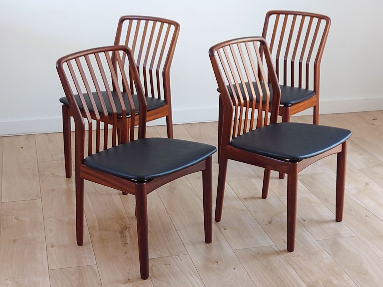 Mid Century Retro Danish Dining Chairs By Svenda Aage Madsena photo furniture