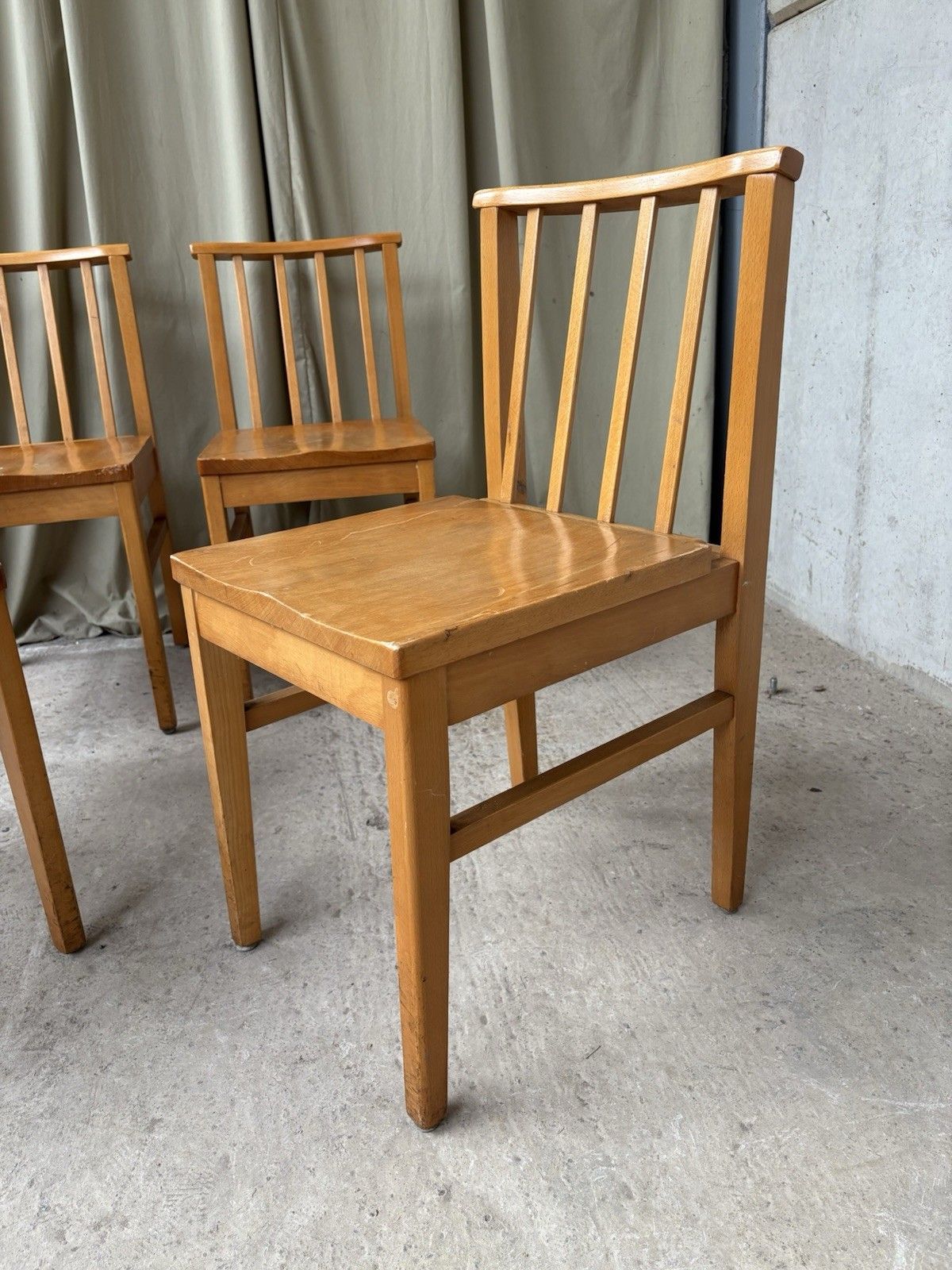 photo furniture Vtg Mid Century Set Of 4 Solid Beech Church Dining Chairs Scandi Danish R1173