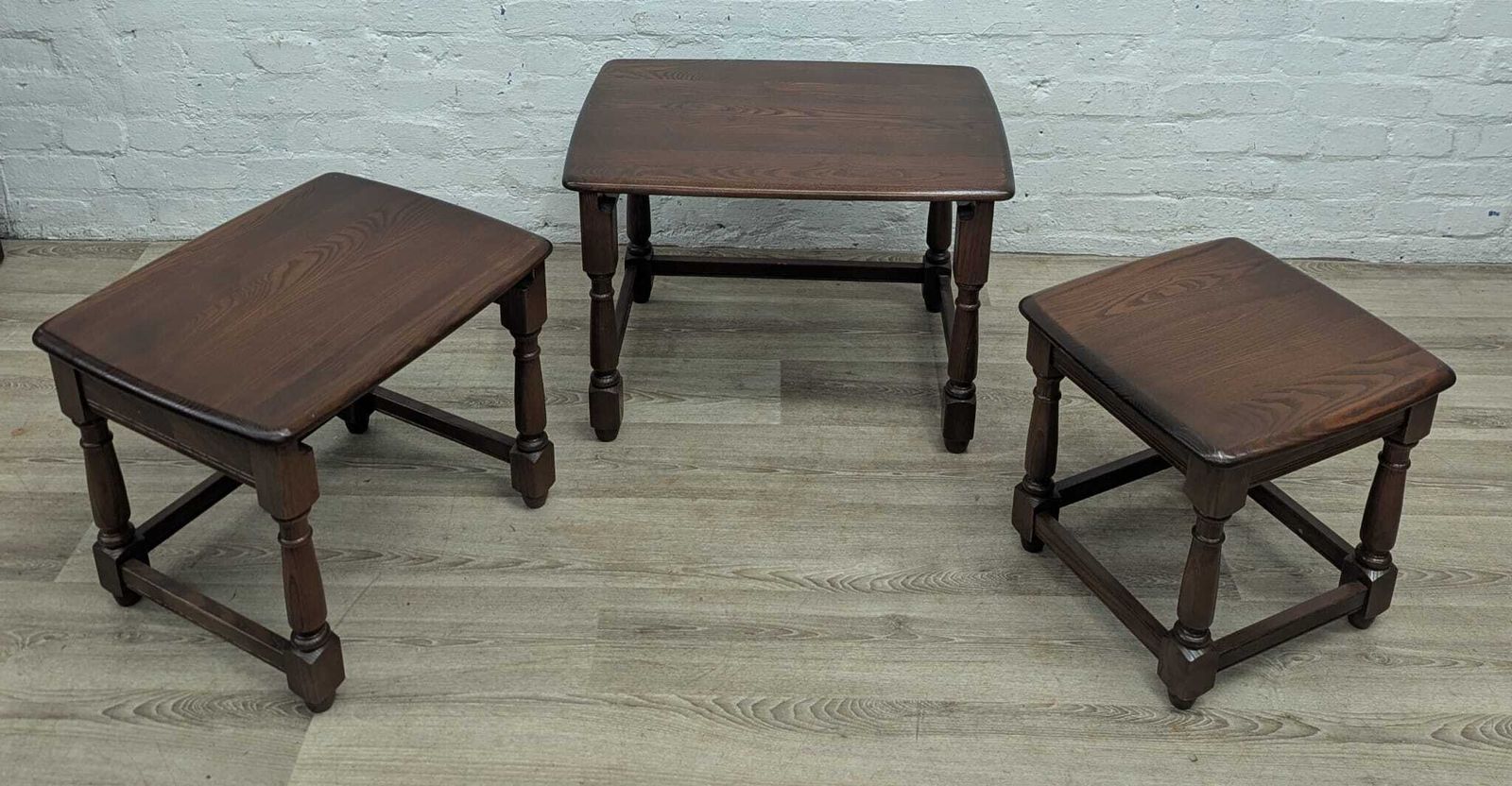 Ercol Old Colonial Nest Of 3 Tables Dark Finish photo Furniture