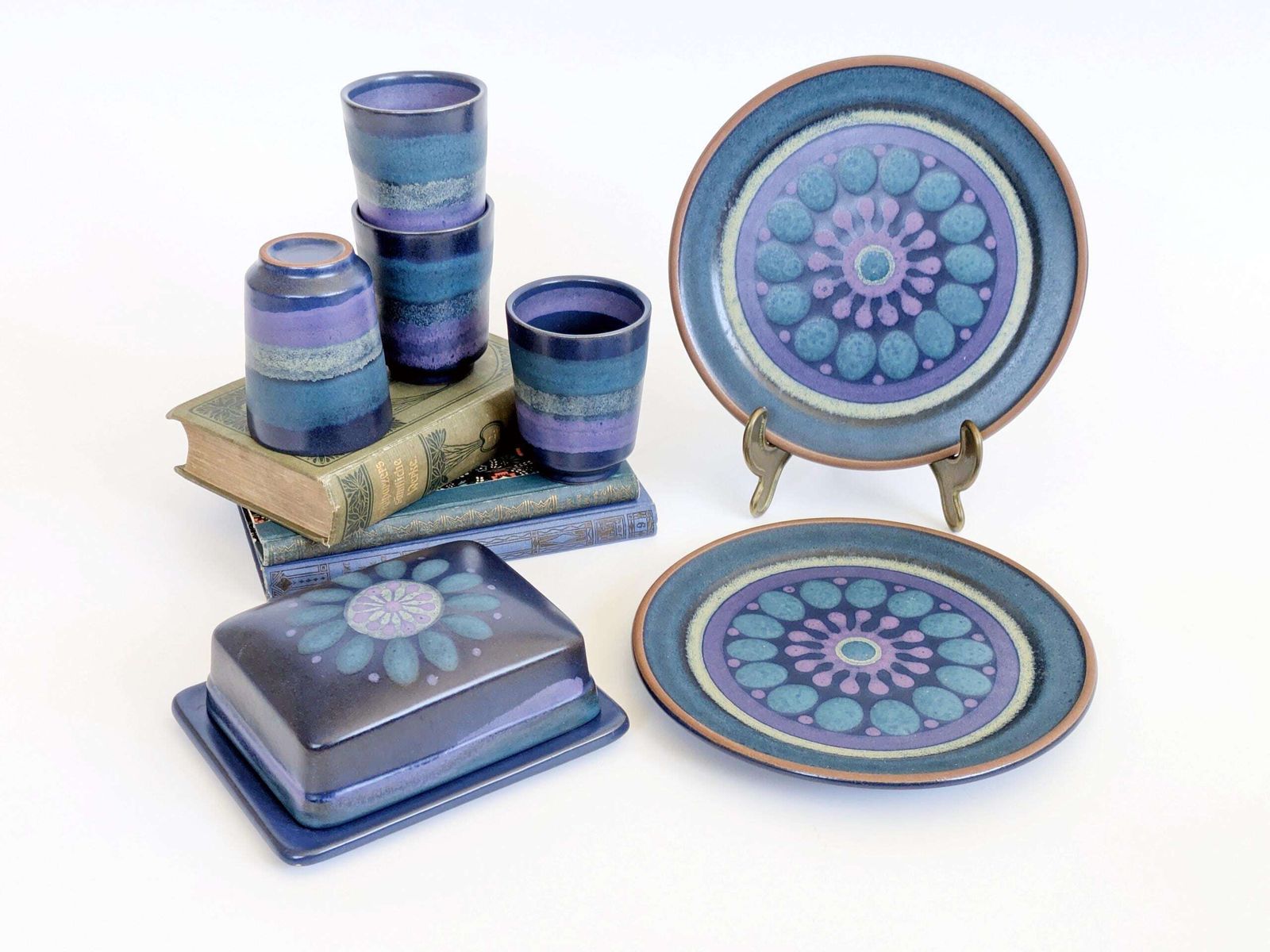 Midcentury Kmk Viola Pottery Plates, Tumblers And Butterdish, Olga Nawothnig Design, 70s Germany