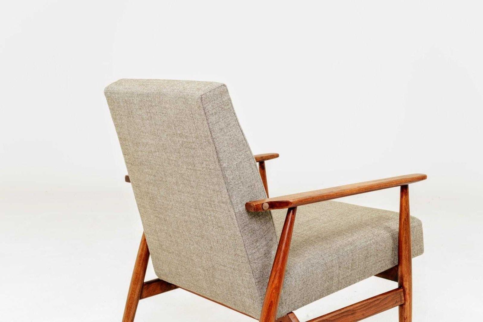 photo vinterior Scandinavian Lounge Chair Grey Soft Upholstery| Refurbished Vintage Armchair