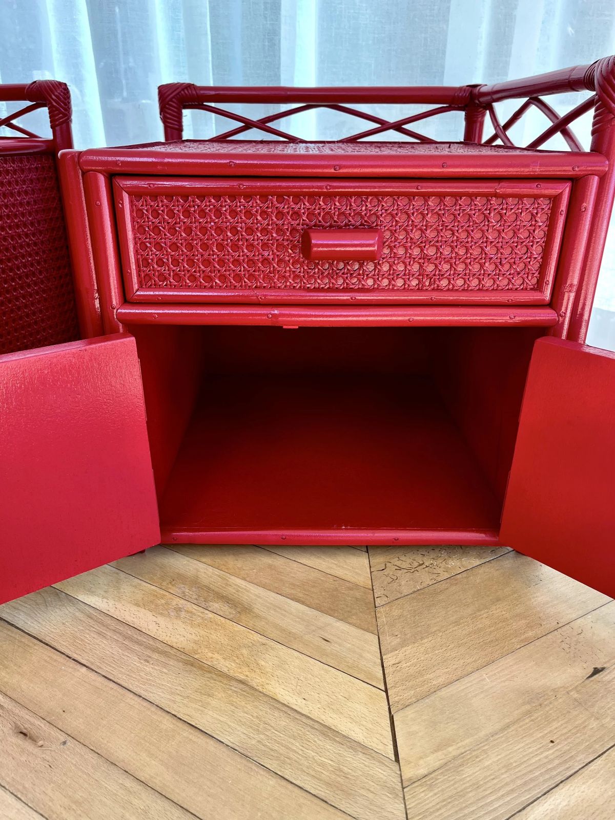 photo vintage Pair Of Red Lacquered, Bamboo And Cane Bedside Cabinets