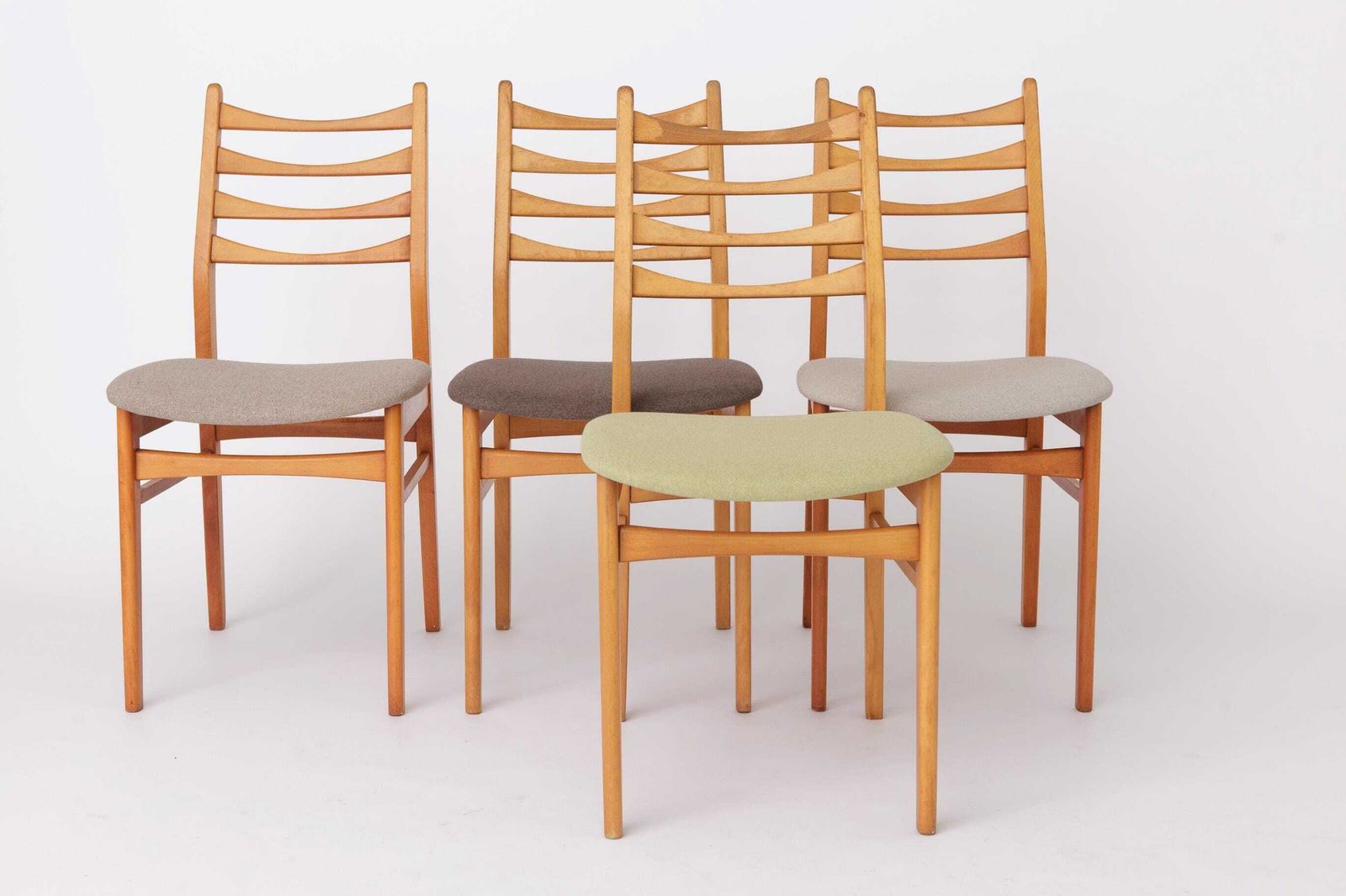 Set Of 4 Vintage Dining Chairs 1970s Germany, Beech Wood Chairs, Restored & Reupholstered, Mid Century Modern
