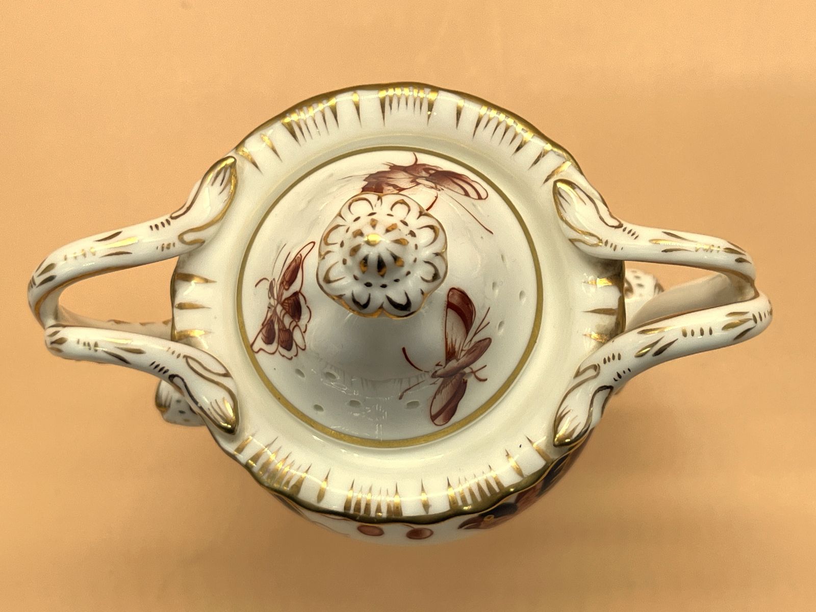Beautifully Delicate Coalport China Hong Kong Potpourri Jar With Lid. photo for sale