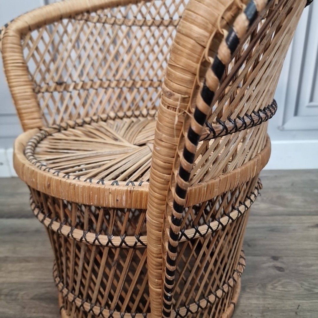 photo vinterior Retro Vintage Childs Small Rattan Bamboo Tub Chair Mid Century Seat Boho Tiki