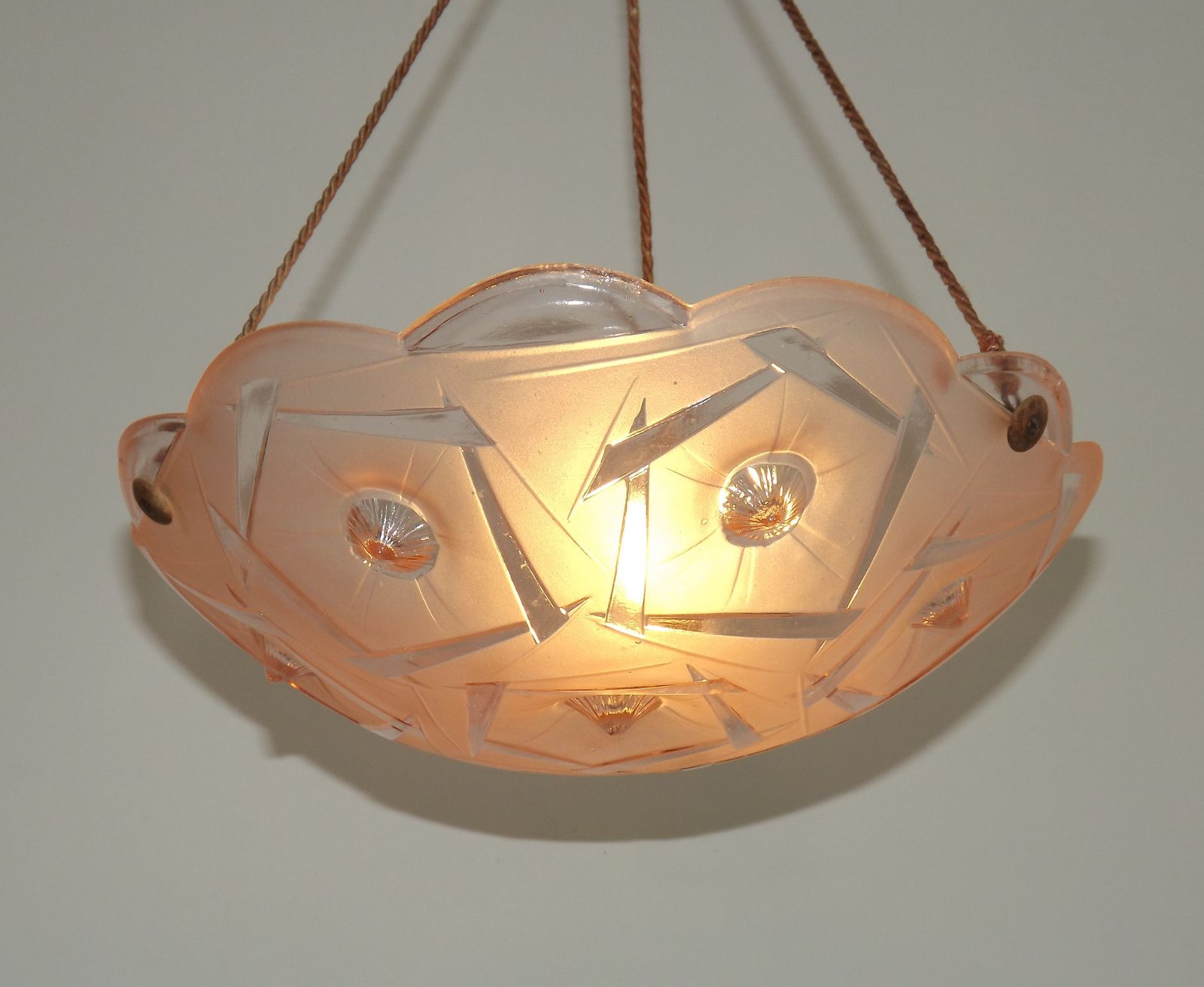photo vinterior French Art Deco Stamped 1053 Pink Glass Plafonnier Hanging Light Pink Ropes