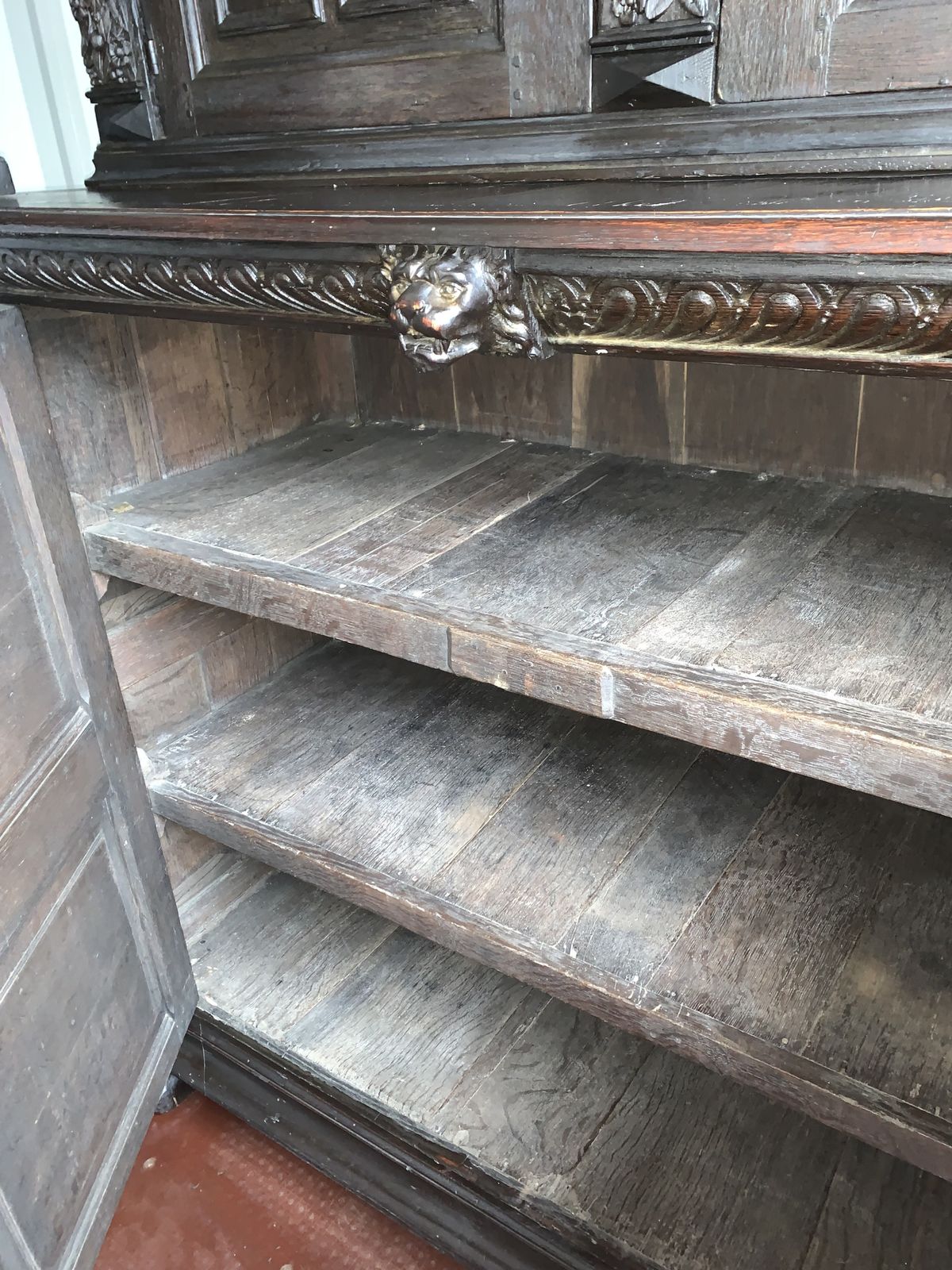 photo vinterior Antique 17th Century Court Cupboard Anno 1609