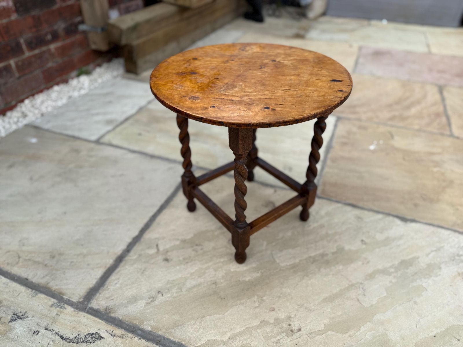 Antique Side Table With Barley Twist Legs. Victorian Oak Occasional Table