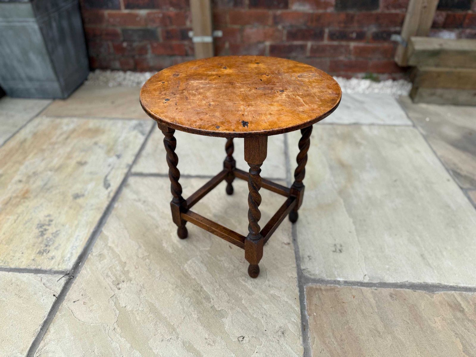 Antique Side Table With Barley Twist Legs. Victorian Oak Occasional Table photo 75.0